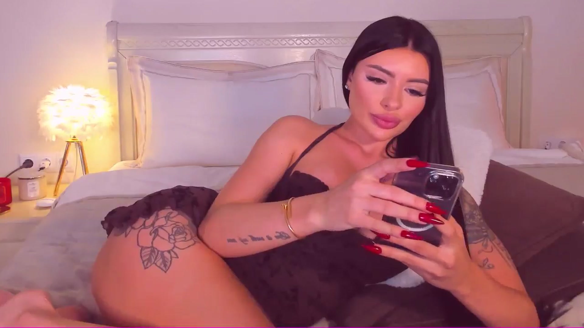 Gallery image thumbnail from Mary_Harris_'s myfreecams stream on, 06/17/2024, 17:23 image 13 of 20