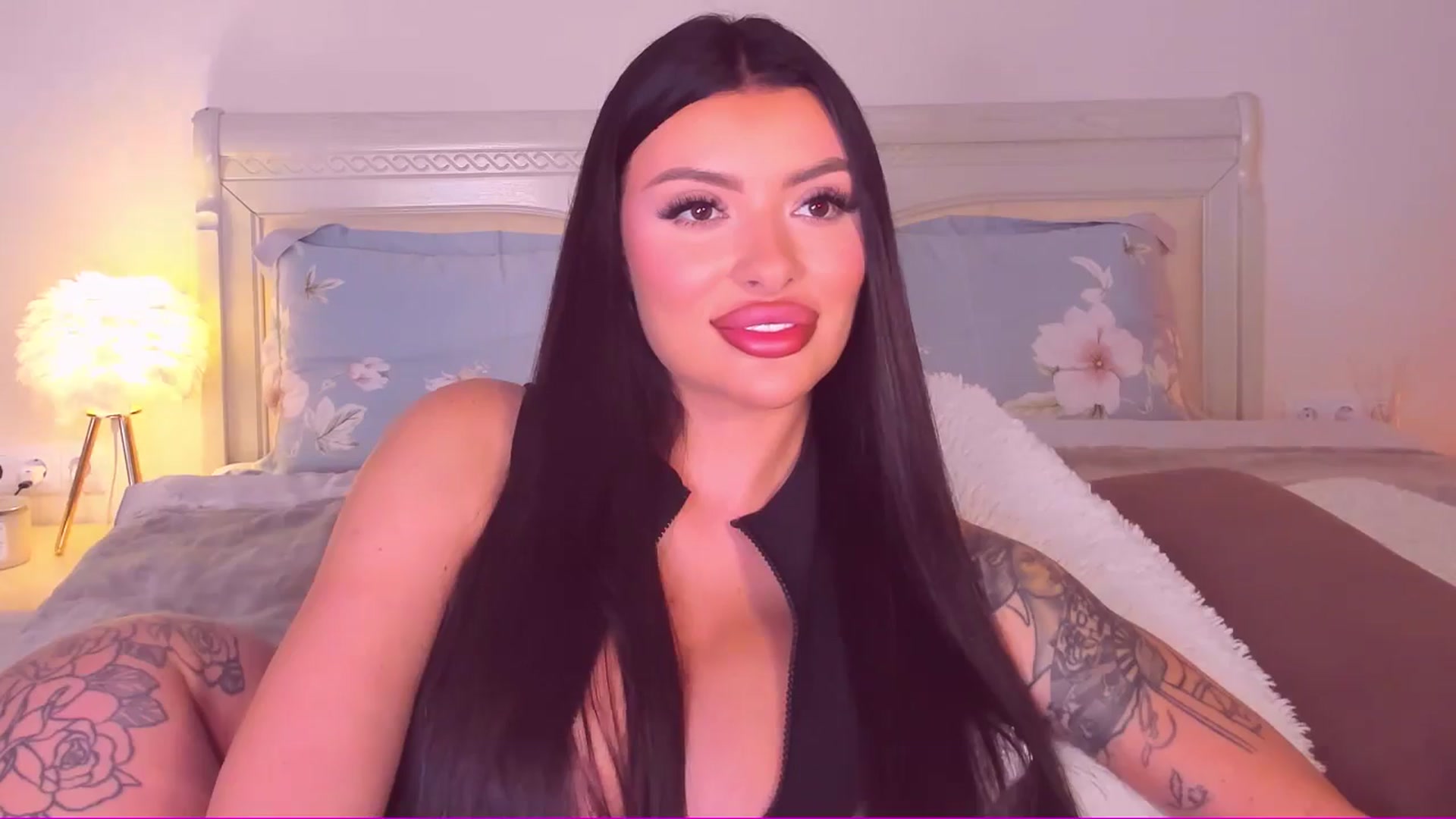 Gallery image thumbnail from Mary_Harris_'s myfreecams stream on, 06/19/2024, 19:58 image 8 of 20