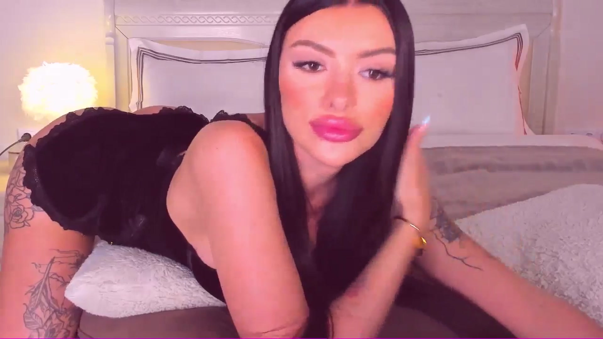 Gallery image thumbnail from Mary_Harris_'s myfreecams stream on, 06/25/2024, 20:15 image 12 of 20