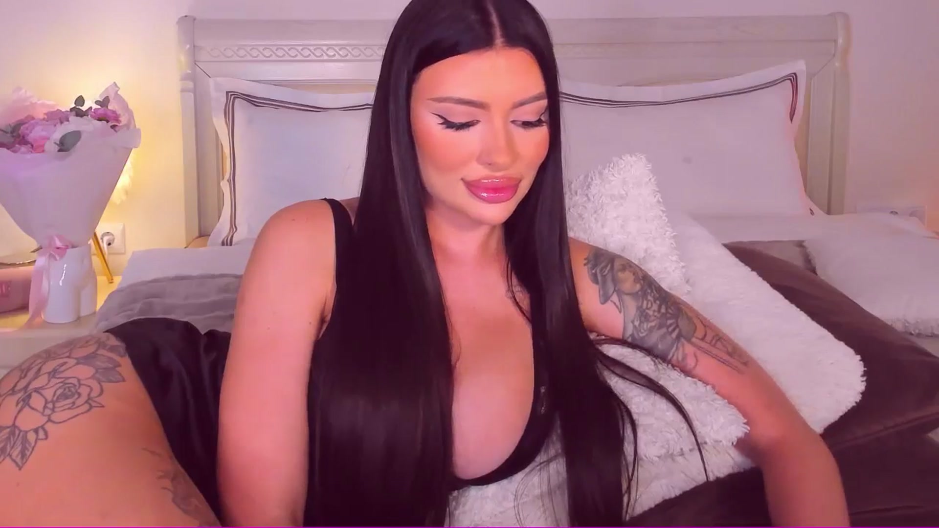Gallery image thumbnail from Mary_Harris_'s myfreecams stream on, 06/27/2024, 22:31 image 3 of 20