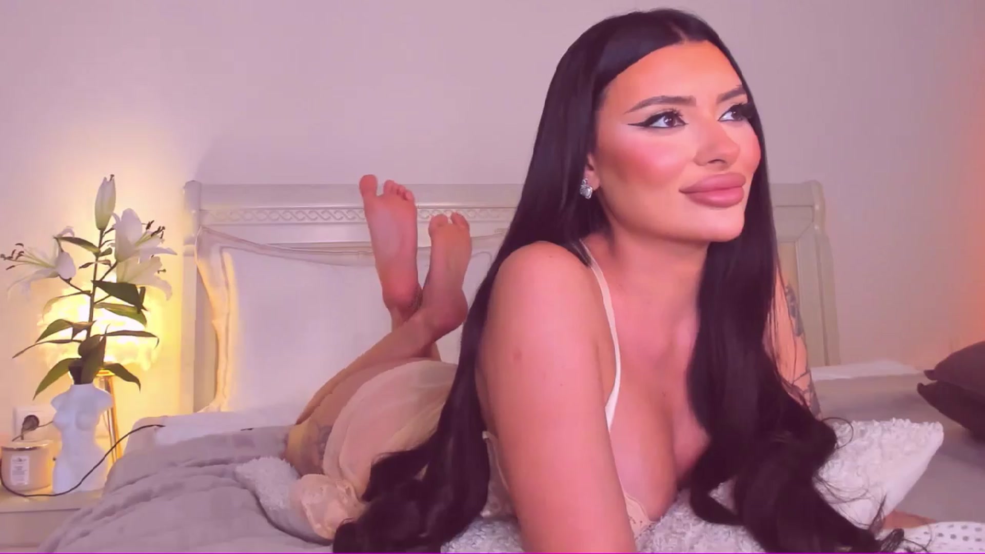 Gallery image thumbnail from Mary_Harris_'s myfreecams stream on, 08/01/2024, 16:36 image 10 of 20