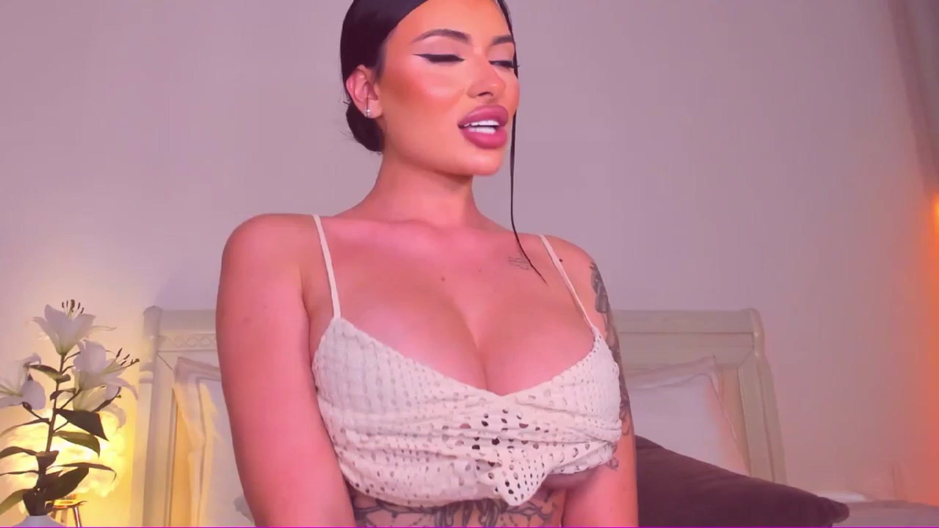 Gallery image thumbnail from Mary_Harris_'s myfreecams stream on, 08/03/2024, 22:44 image 15 of 20