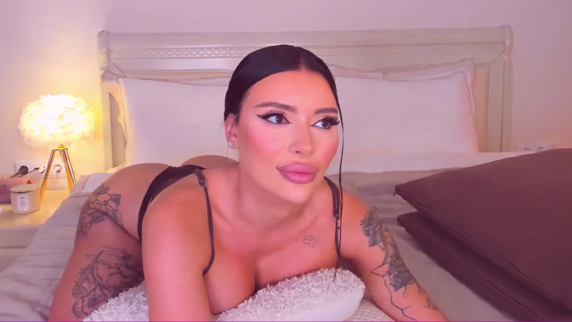 Gallery image thumbnail from Mary_Harris_'s myfreecams stream on, 08/08/2024, 06:12 image 14 of 20