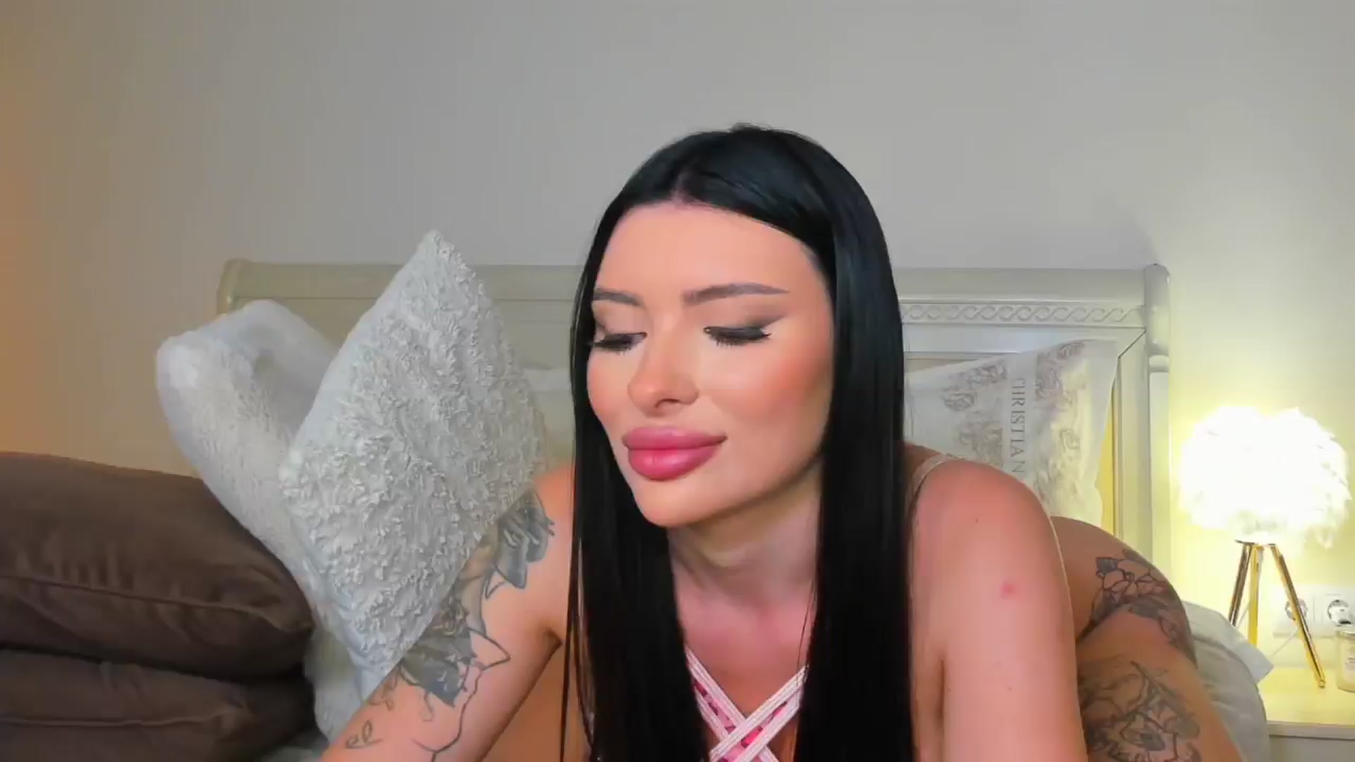 Gallery image thumbnail from Mary_Harris_'s myfreecams stream on, 08/26/2024, 18:45 image 8 of 20