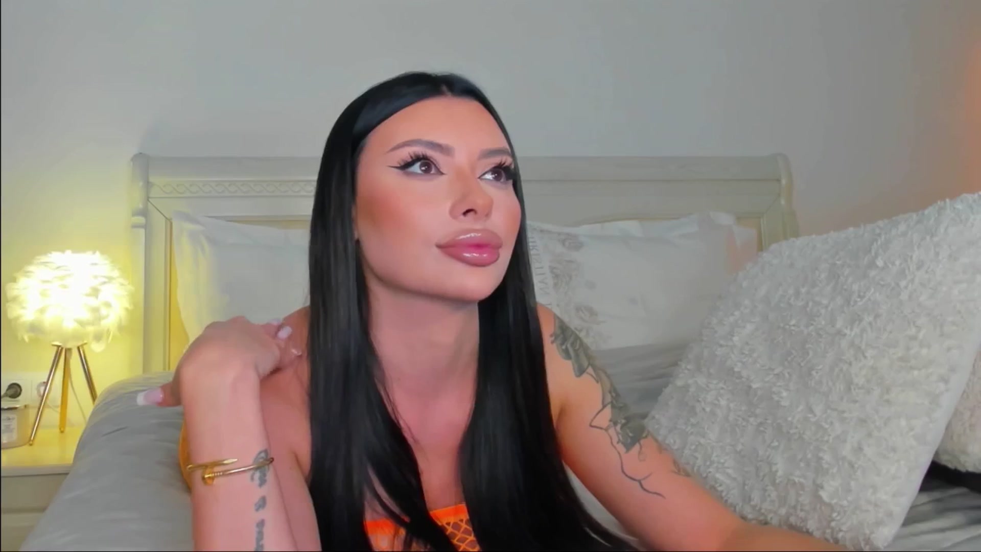 Gallery image thumbnail from Mary_Harris_'s myfreecams stream on, 08/29/2024, 18:25 image 14 of 20