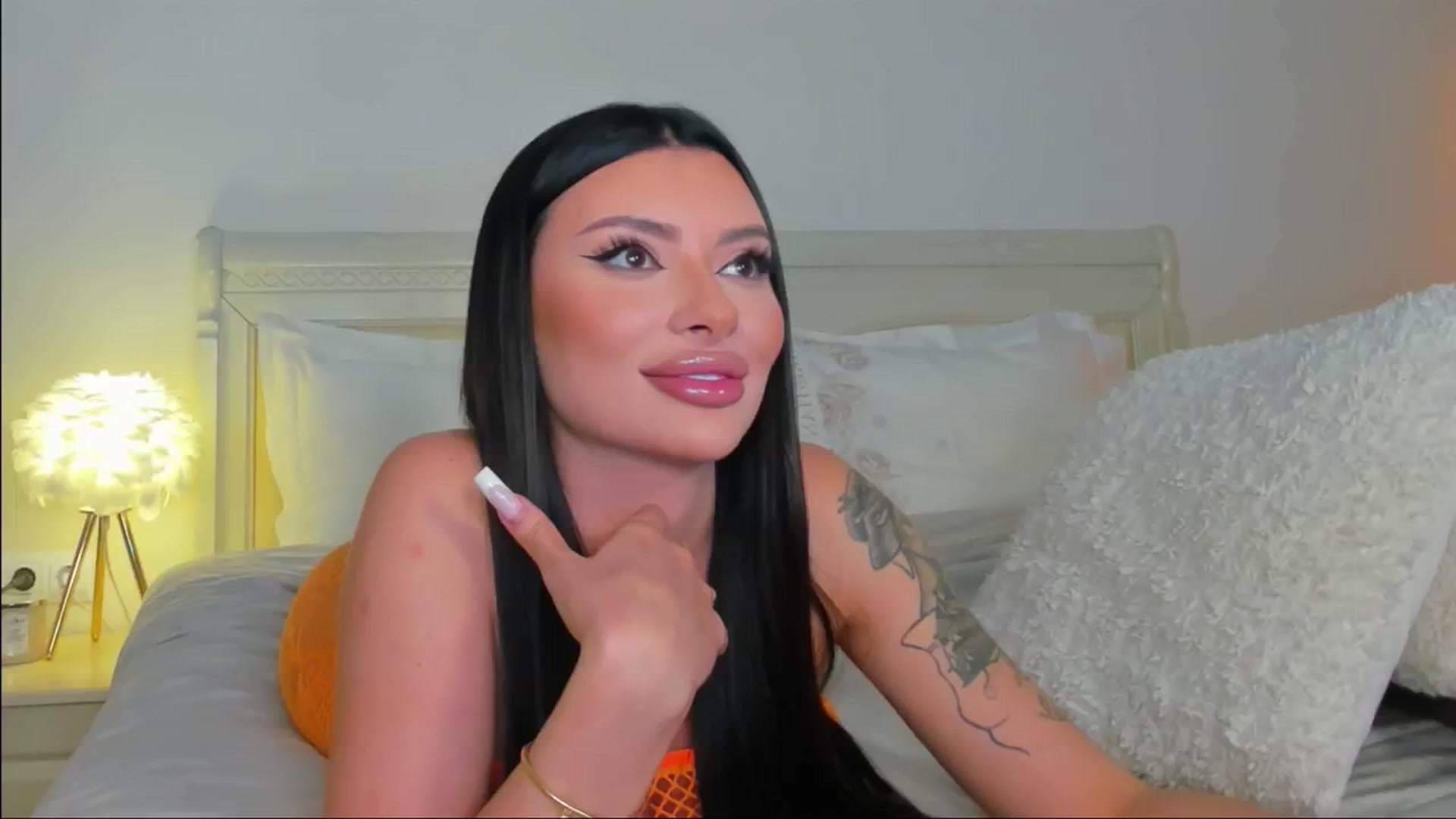 Gallery image thumbnail from Mary_Harris_'s myfreecams stream on, 08/29/2024, 18:25 image 19 of 20
