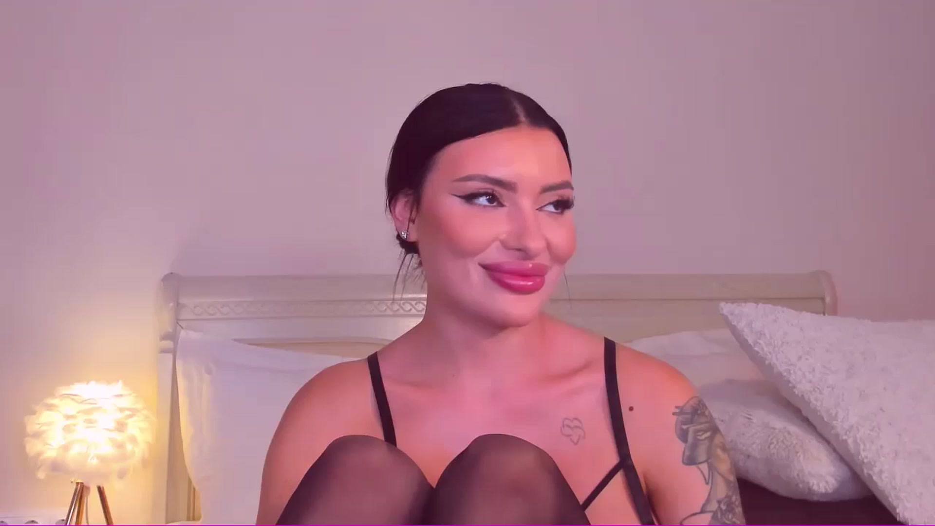 Gallery image thumbnail from Mary_Harris_'s myfreecams stream on, 09/05/2024, 06:19 image 1 of 20