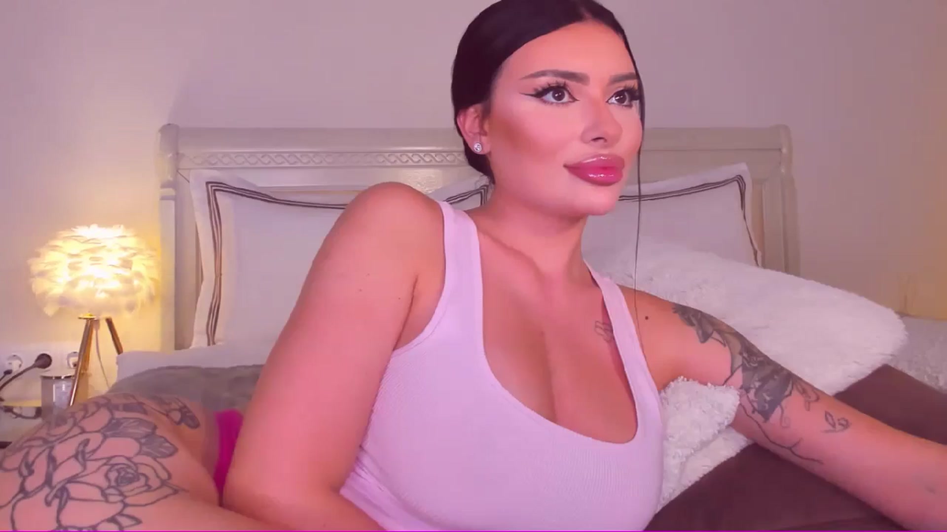 Gallery image thumbnail from Mary_Harris_'s myfreecams stream on, 09/06/2024, 18:16 image 12 of 20