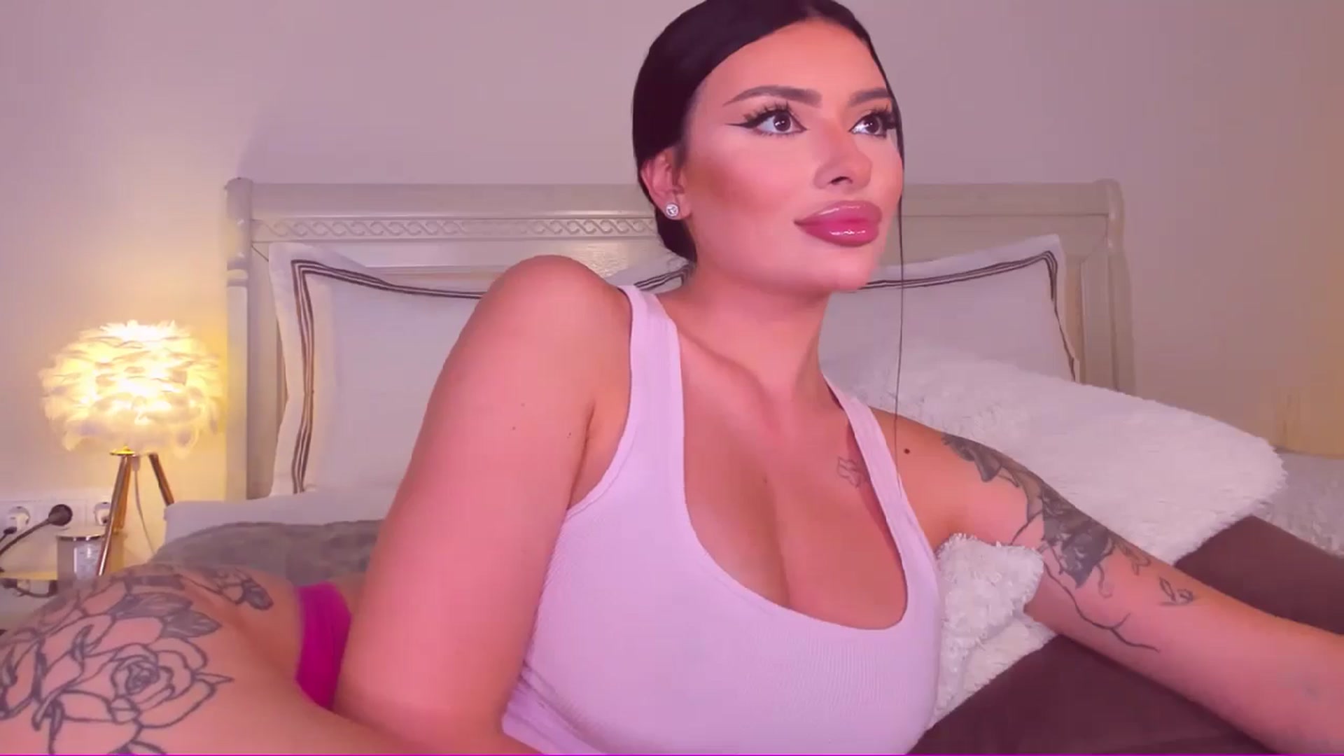 Gallery image thumbnail from Mary_Harris_'s myfreecams stream on, 09/06/2024, 18:16 image 9 of 20