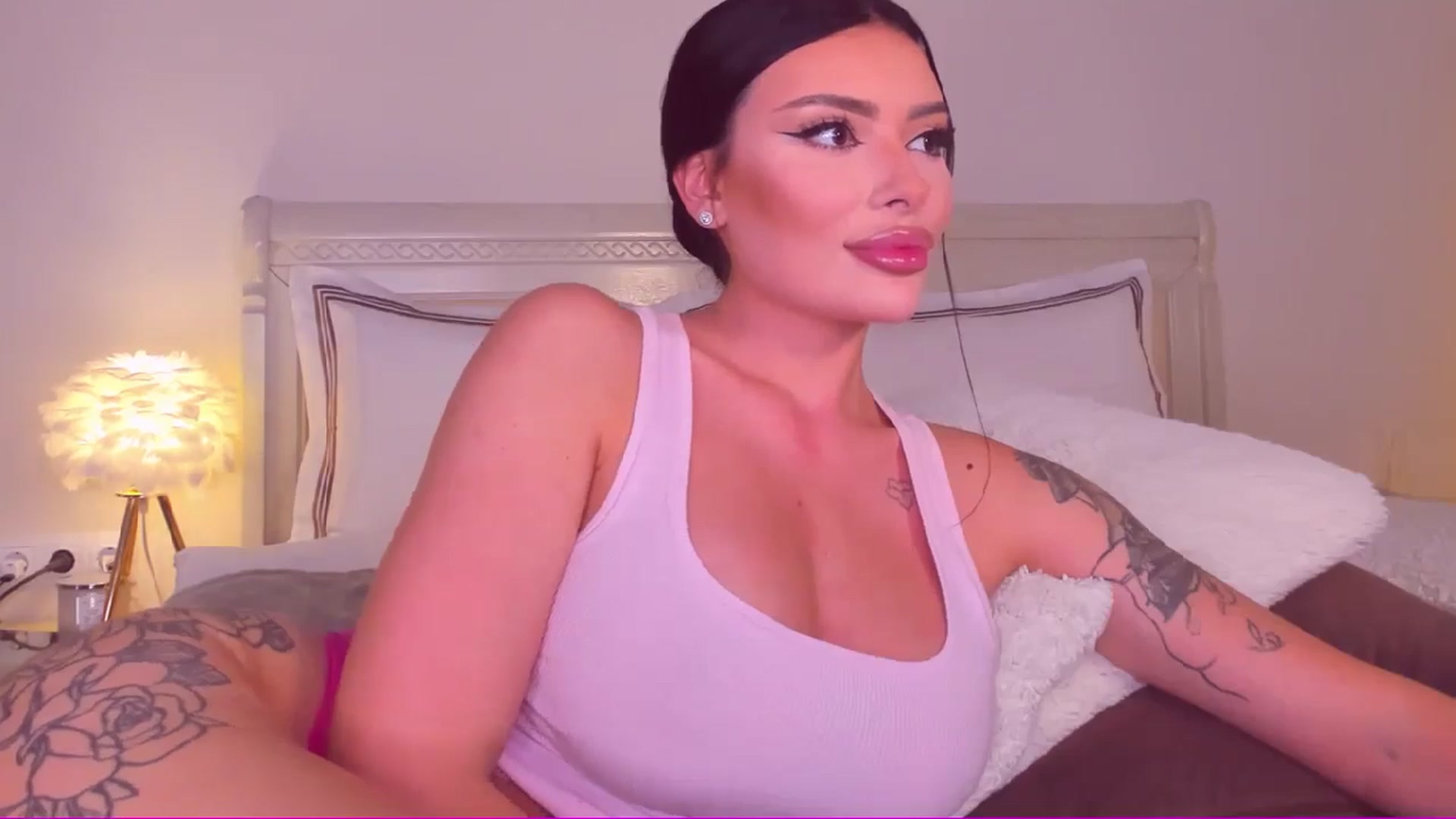 Gallery image thumbnail from Mary_Harris_'s myfreecams stream on, 09/06/2024, 18:16 image 2 of 20