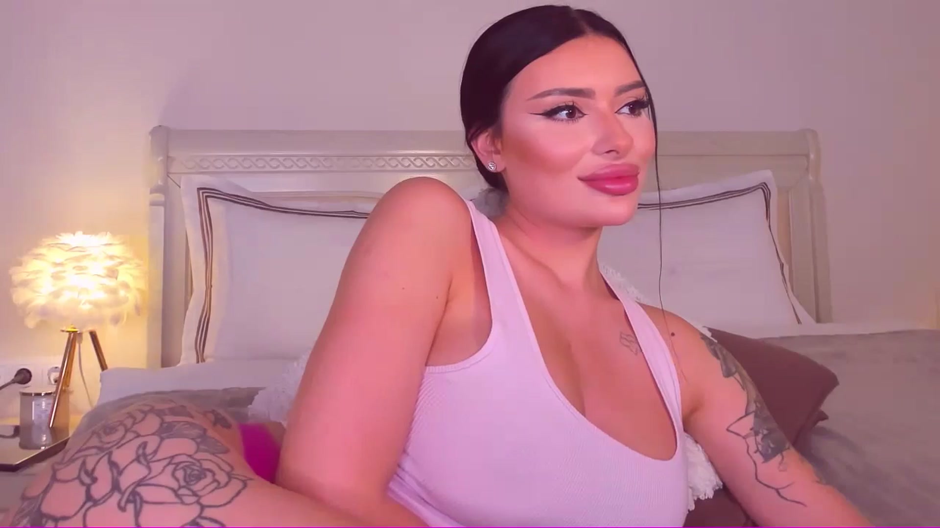 Gallery image thumbnail from Mary_Harris_'s myfreecams stream on, 09/06/2024, 19:33 image 17 of 20