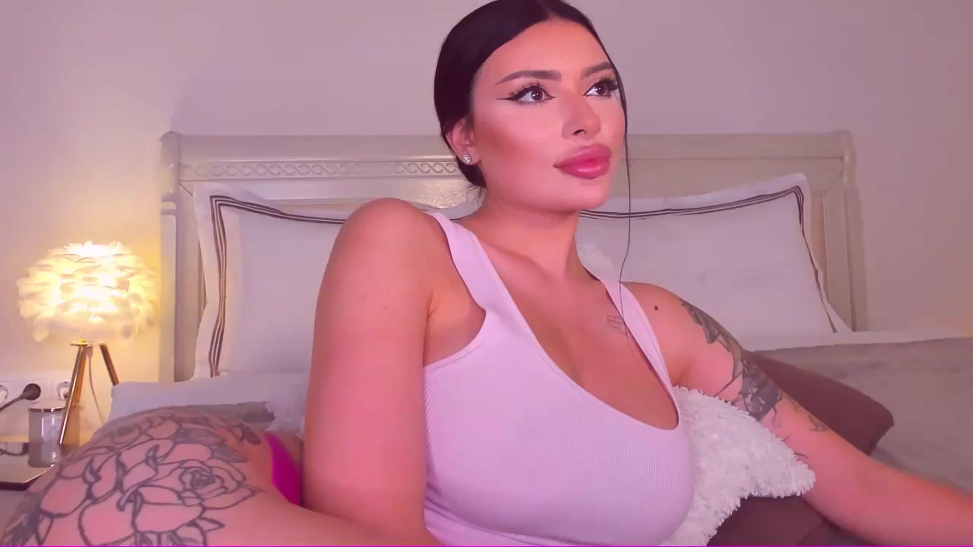 Gallery image thumbnail from Mary_Harris_'s myfreecams stream on, 09/06/2024, 19:33 image 9 of 20