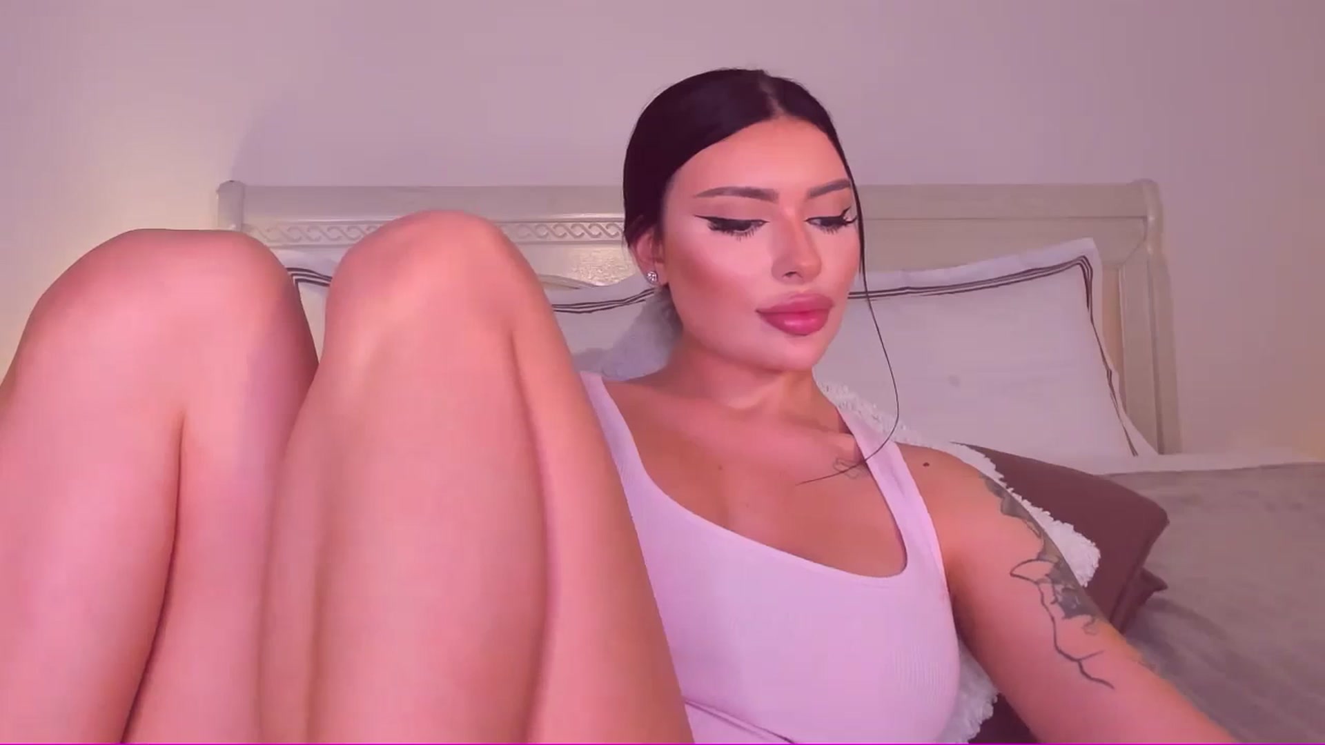 Gallery image thumbnail from Mary_Harris_'s myfreecams stream on, 09/06/2024, 20:00 image 4 of 20