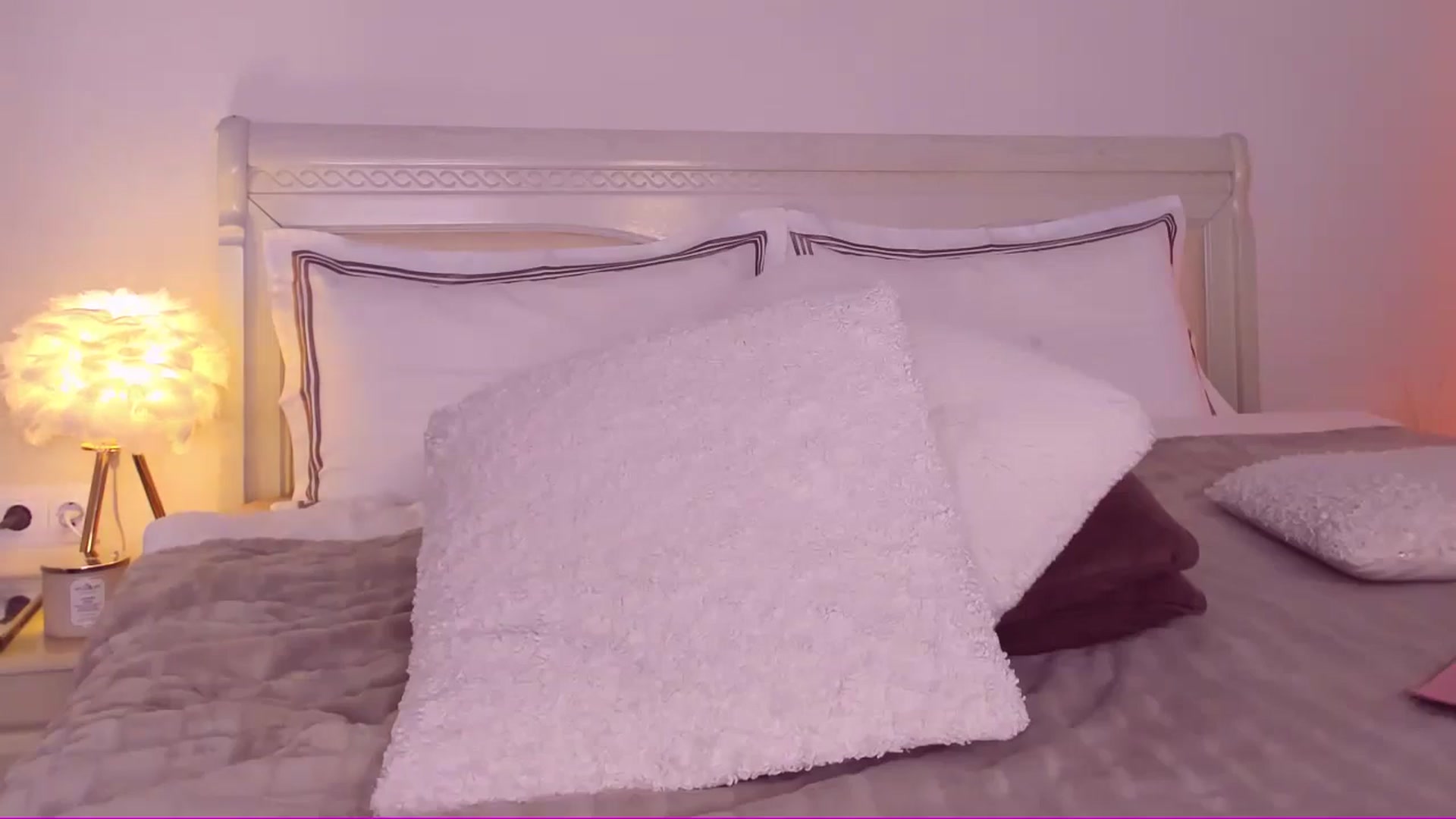 Gallery image thumbnail from Mary_Harris_'s myfreecams stream on, 09/08/2024, 05:09 image 4 of 20