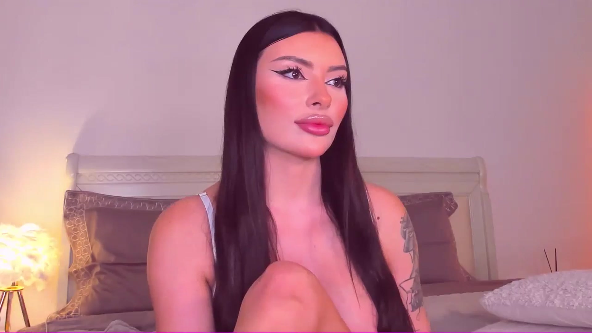 Gallery image thumbnail from Mary_Harris_'s myfreecams stream on, 09/14/2024, 14:43 image 15 of 20