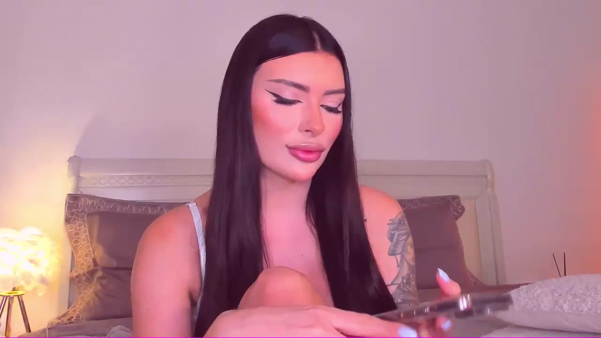 Gallery image thumbnail from Mary_Harris_'s myfreecams stream on, 09/14/2024, 14:43 image 18 of 20