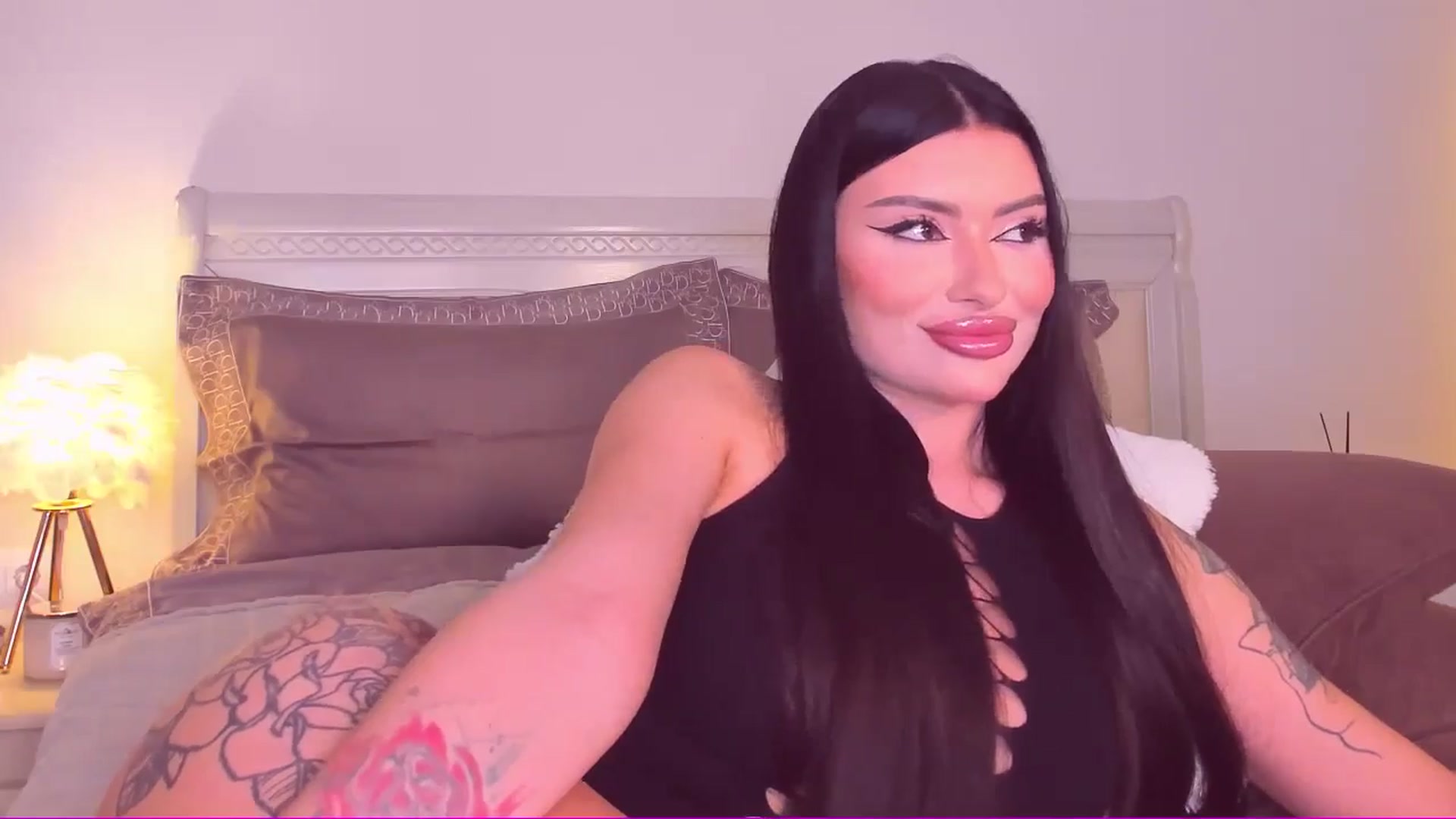 Gallery image thumbnail from Mary_Harris_'s myfreecams stream on, 09/14/2024, 19:42 image 14 of 20