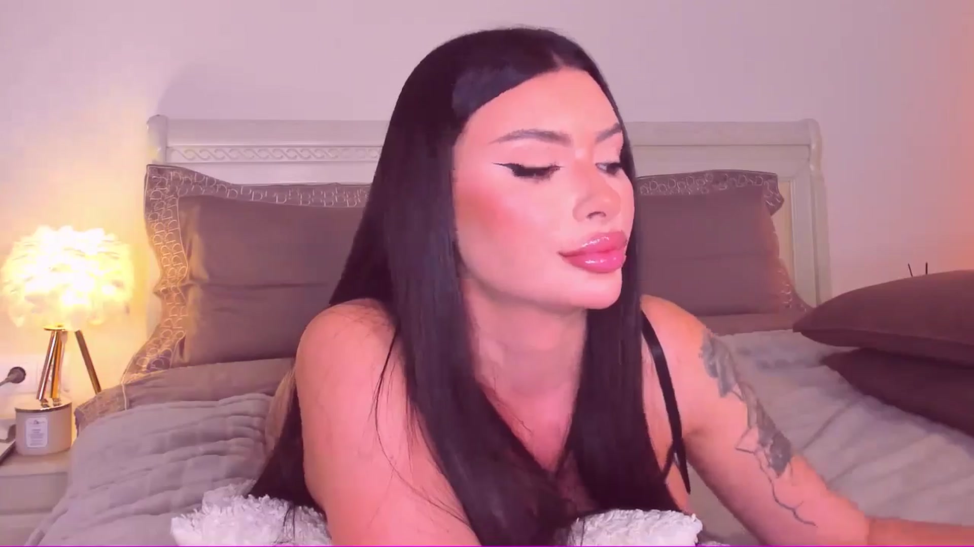 Gallery image thumbnail from Mary_Harris_'s myfreecams stream on, 09/16/2024, 19:38 image 15 of 20