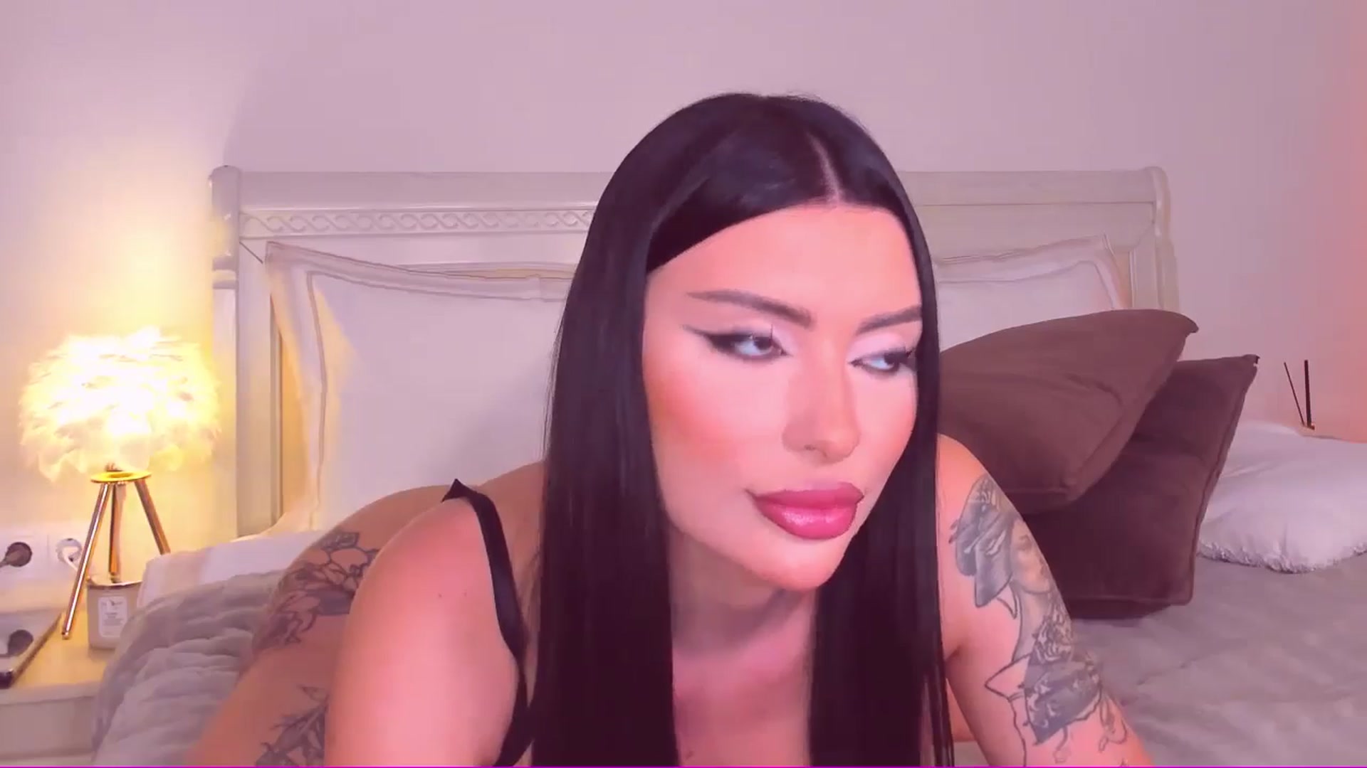 Gallery image thumbnail from Mary_Harris_'s myfreecams stream on, 09/21/2024, 23:13 image 2 of 20