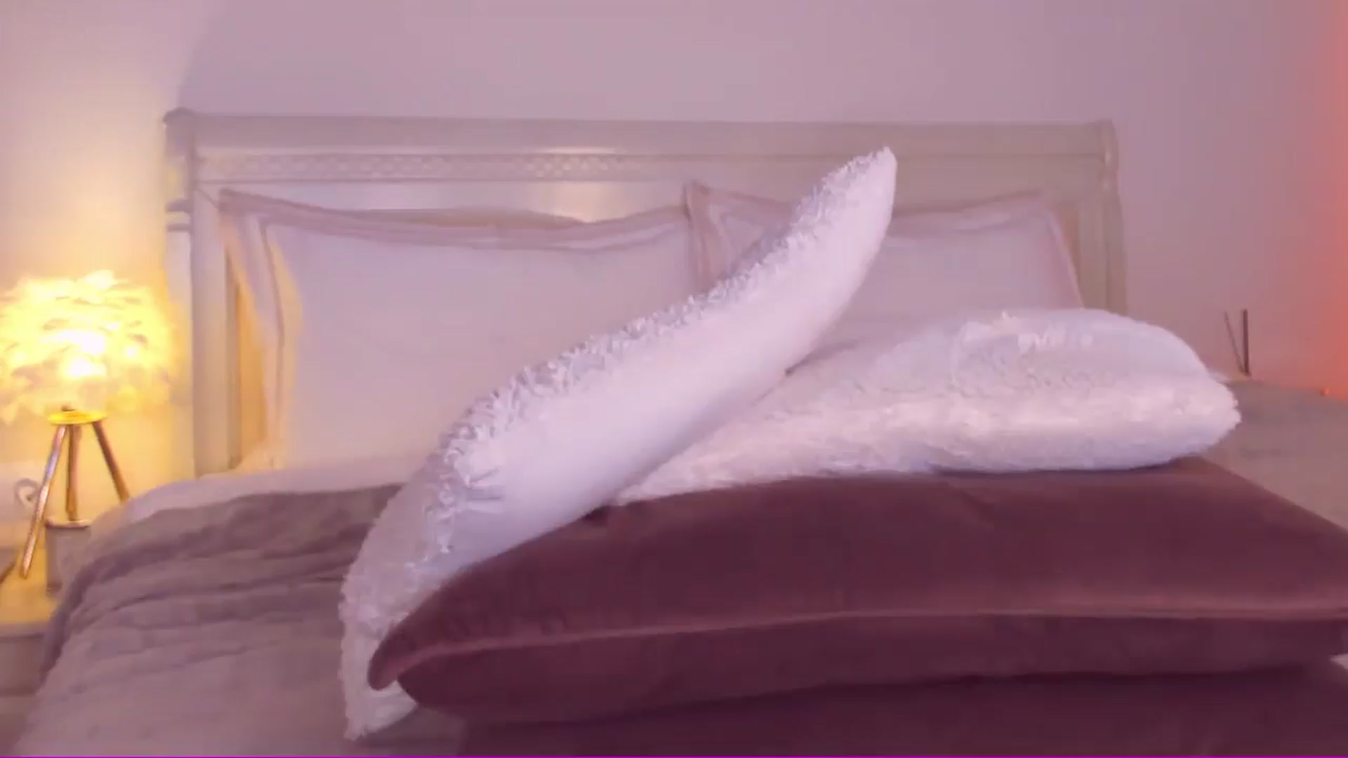 Gallery image thumbnail from Mary_Harris_'s myfreecams stream on, 09/22/2024, 04:24 image 17 of 20