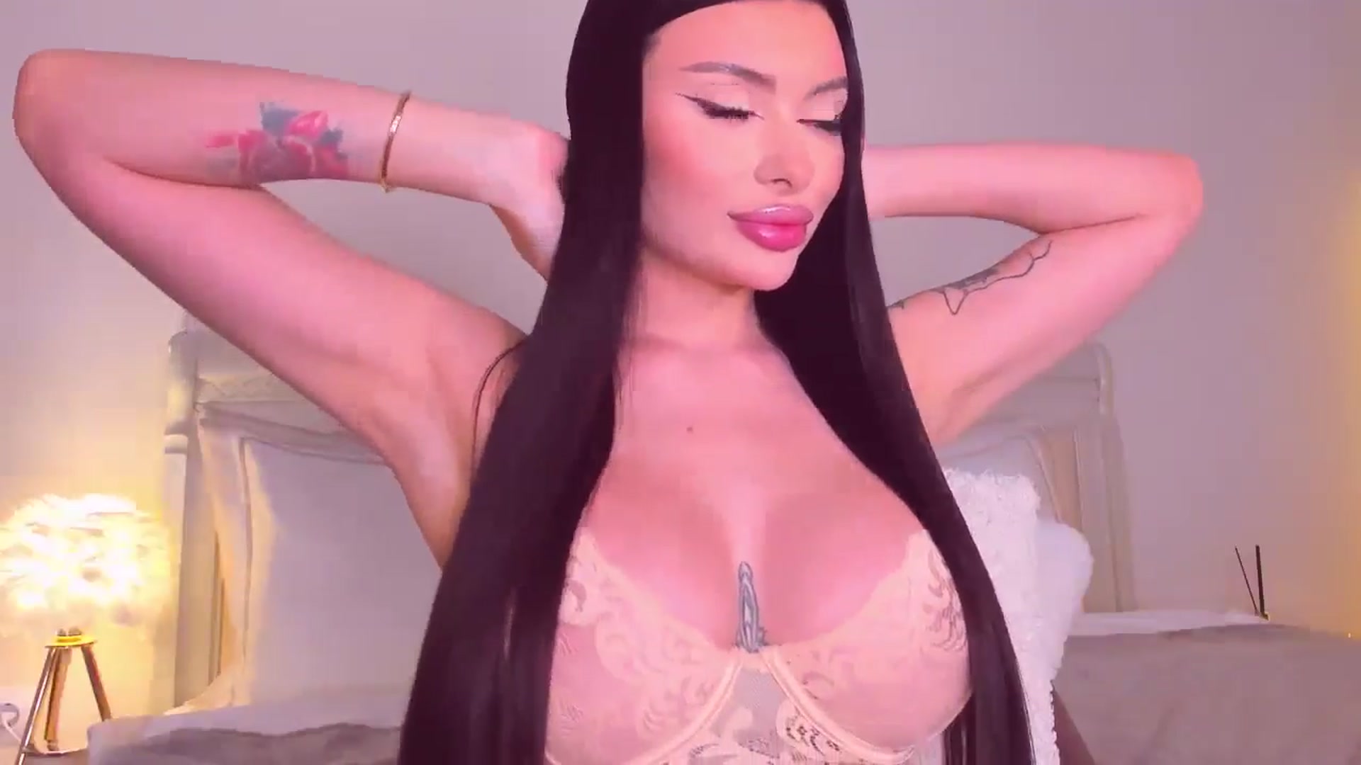 Gallery image thumbnail from Mary_Harris_'s myfreecams stream on, 09/25/2024, 24:49 image 5 of 20