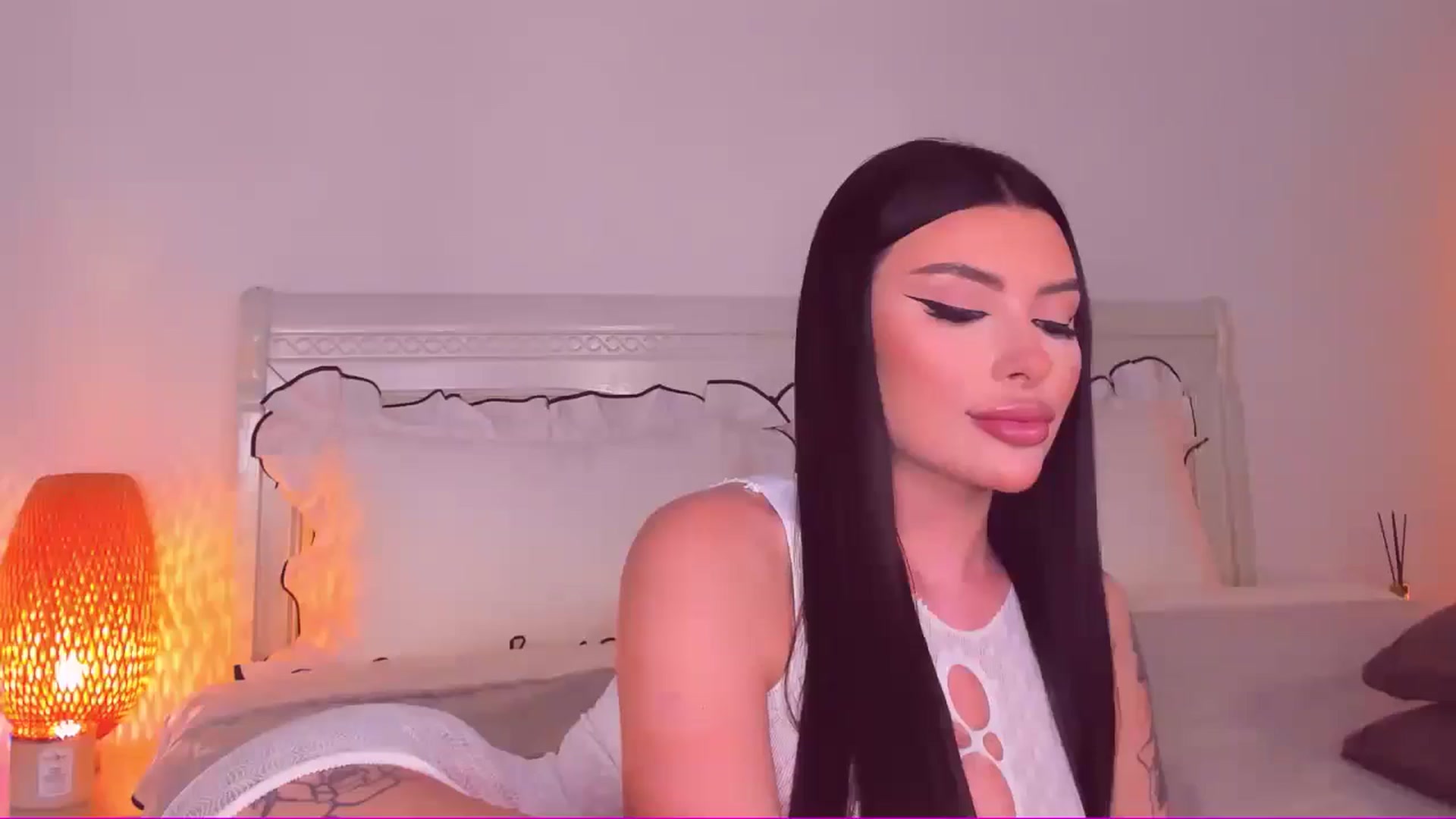 Gallery image thumbnail from Mary_Harris_'s myfreecams stream on, 10/14/2024, 23:58 image 3 of 20