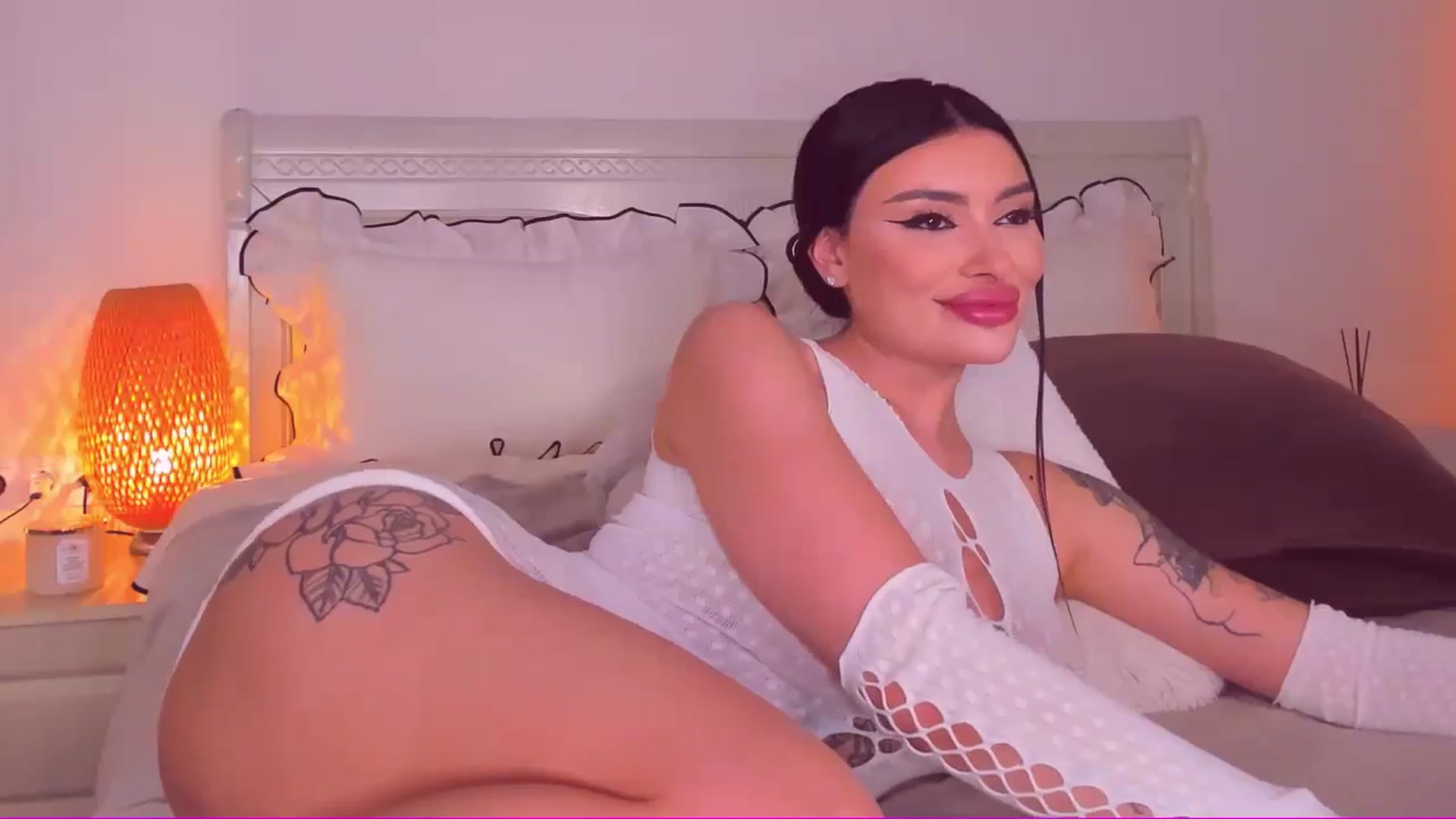 Gallery image thumbnail from Mary_Harris_'s myfreecams stream on, 10/15/2024, 16:46 image 14 of 20