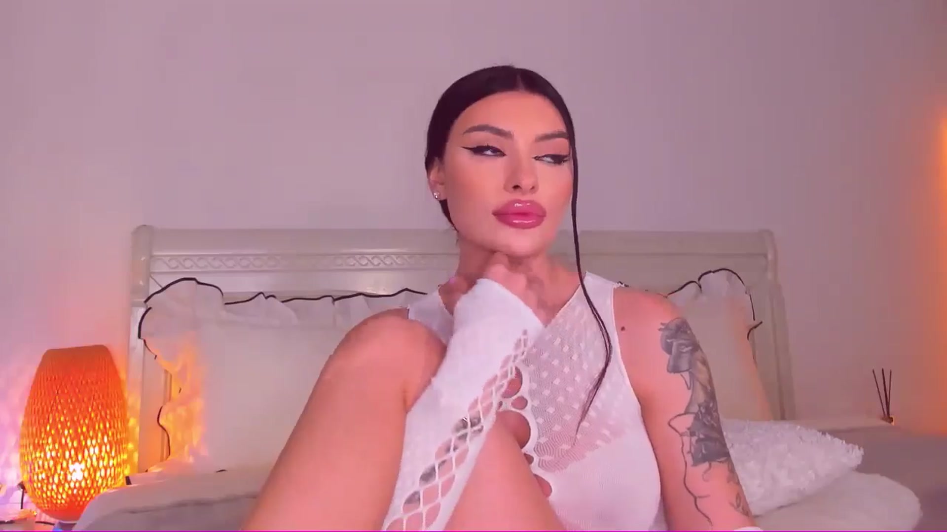 Gallery image thumbnail from Mary_Harris_'s myfreecams stream on, 10/15/2024, 17:16 image 10 of 20