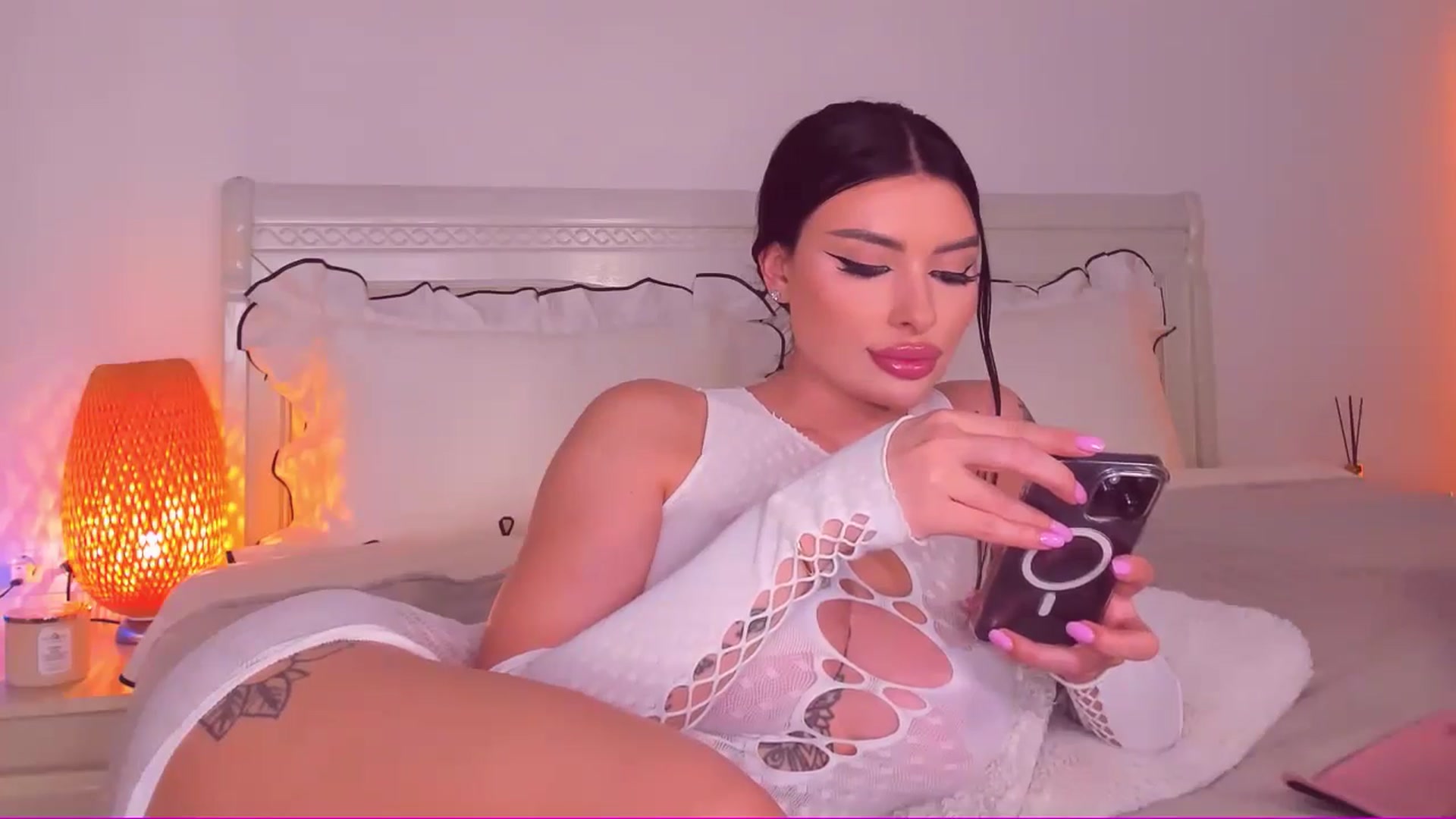 Gallery image thumbnail from Mary_Harris_'s myfreecams stream on, 10/15/2024, 17:54 image 18 of 20