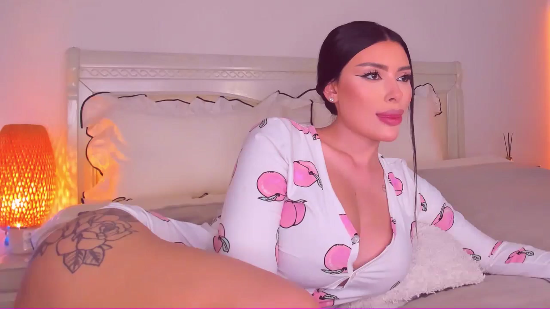 Gallery image thumbnail from Mary_Harris_'s myfreecams stream on, 10/20/2024, 09:50 image 2 of 20