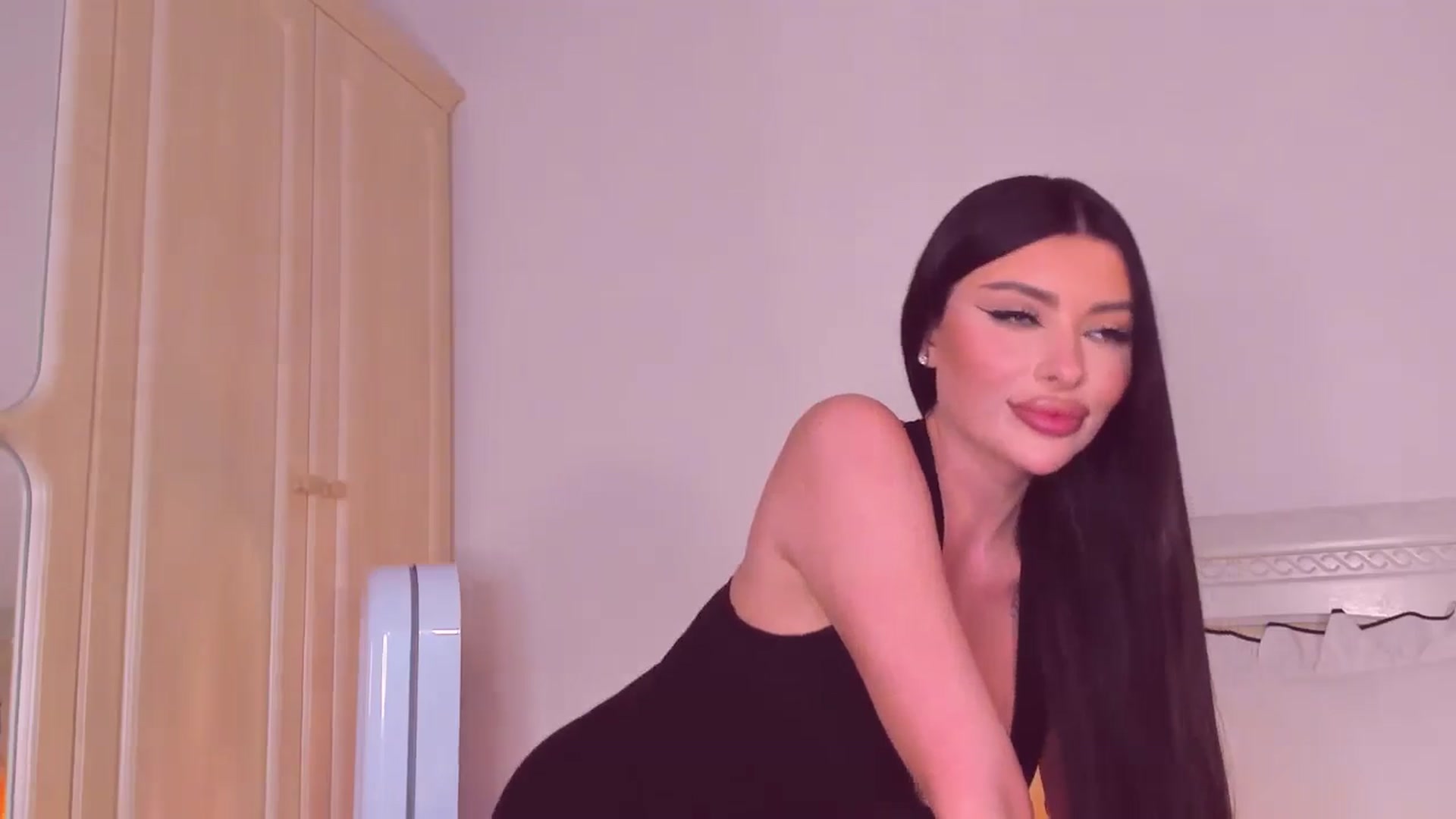 Gallery image thumbnail from Mary_Harris_'s myfreecams stream on, 10/25/2024, 13:28 image 7 of 20