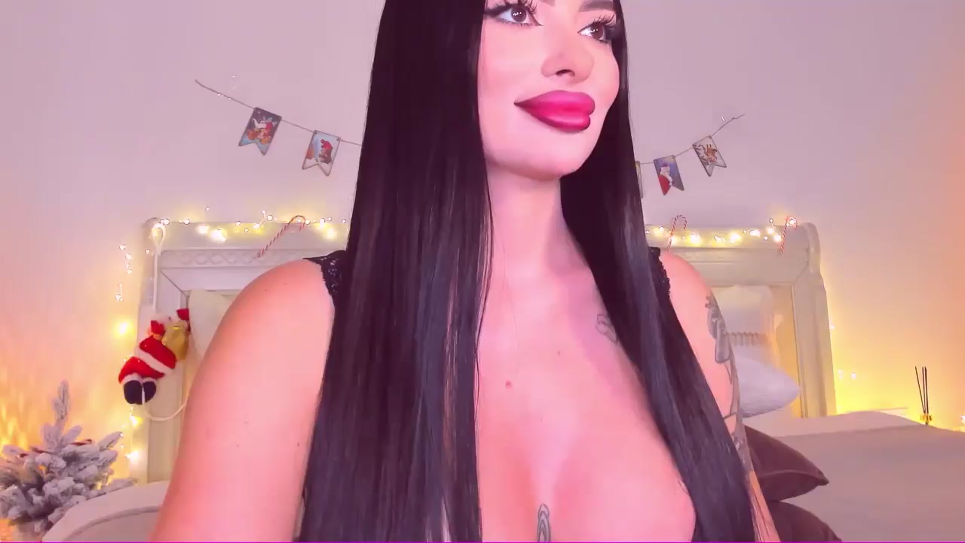 Gallery image thumbnail from Mary_Harris_'s myfreecams stream on, 12/13/2024, 15:56 image 1 of 20