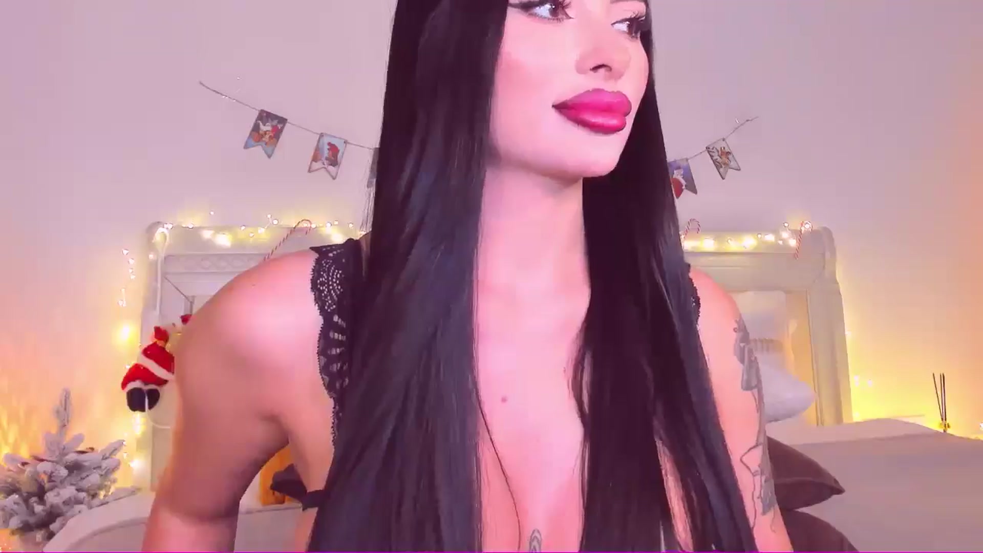 Gallery image thumbnail from Mary_Harris_'s myfreecams stream on, 12/13/2024, 15:56 image 5 of 20