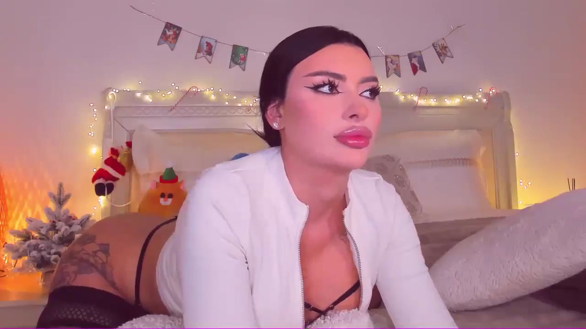 Gallery image thumbnail from Mary_Harris_'s myfreecams stream on, 12/14/2024, 21:26 image 5 of 20