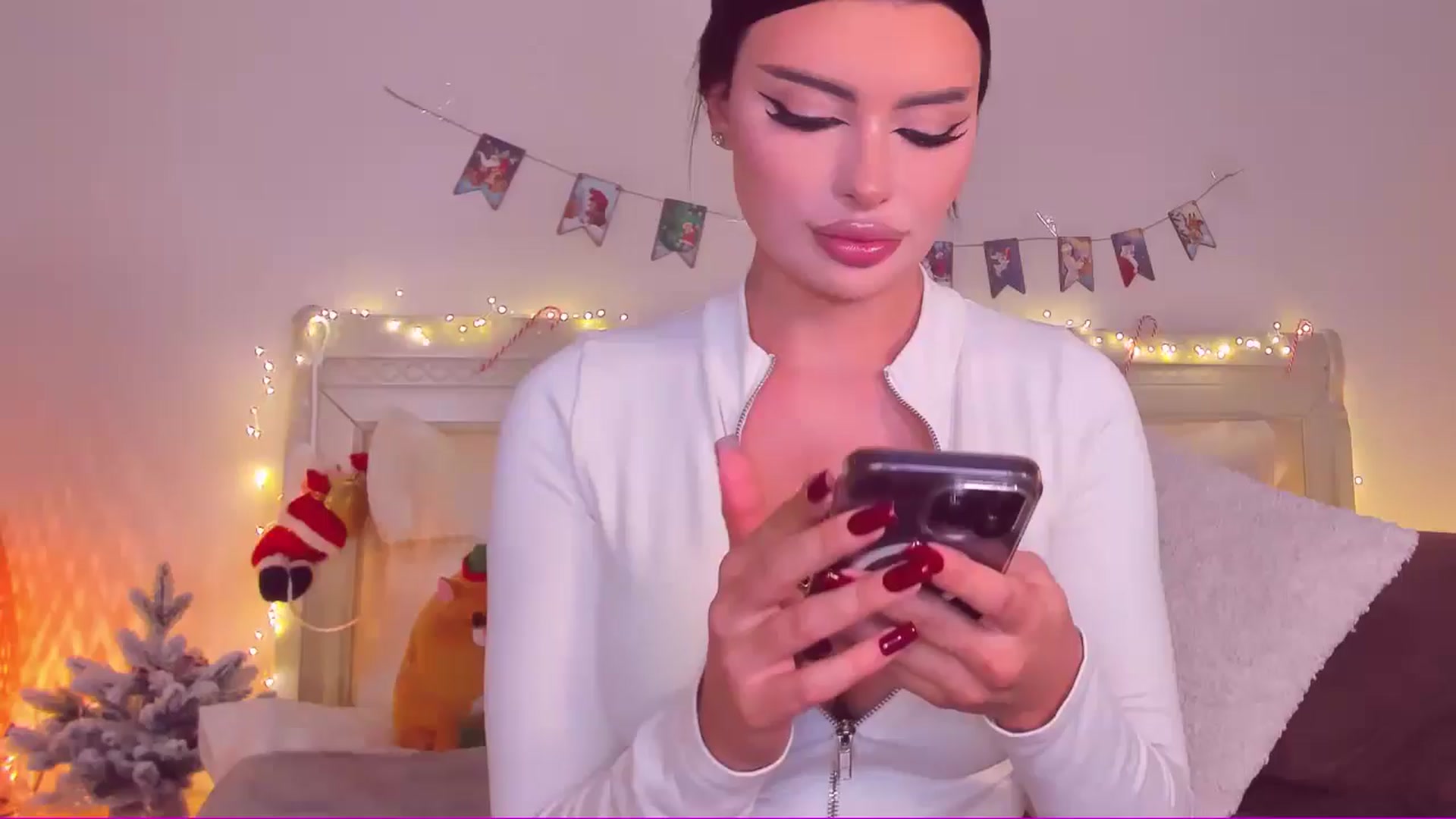 Gallery image thumbnail from Mary_Harris_'s myfreecams stream on, 12/14/2024, 21:26 image 1 of 20