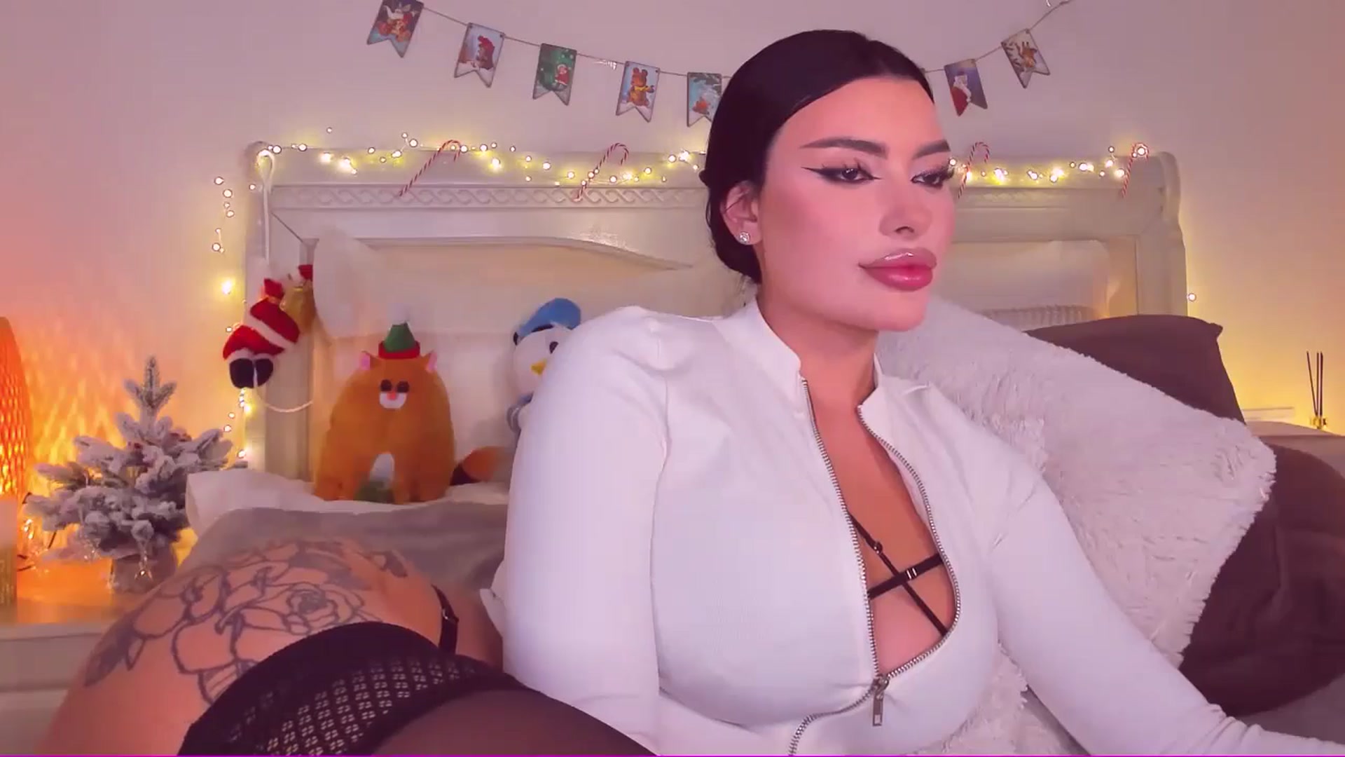 Gallery image thumbnail from Mary_Harris_'s myfreecams stream on, 12/14/2024, 21:26 image 20 of 20