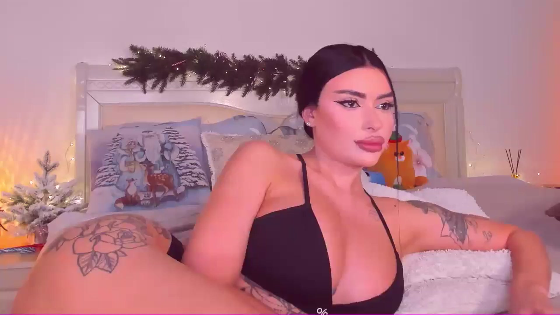 Gallery image thumbnail from Mary_Harris_'s myfreecams stream on, 12/28/2024, 11:14 image 11 of 20