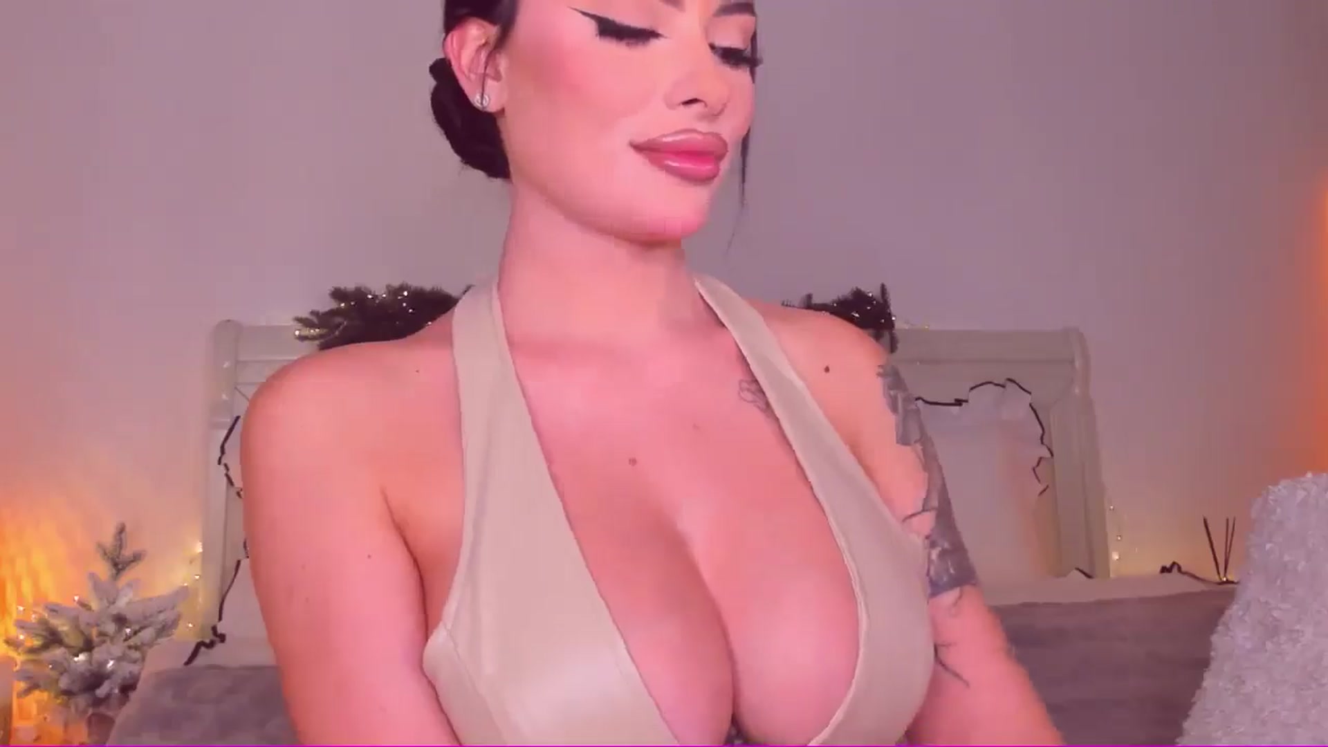 Gallery image thumbnail from Mary_Harris_'s myfreecams stream on, 01/05/2025, 19:43 image 10 of 20