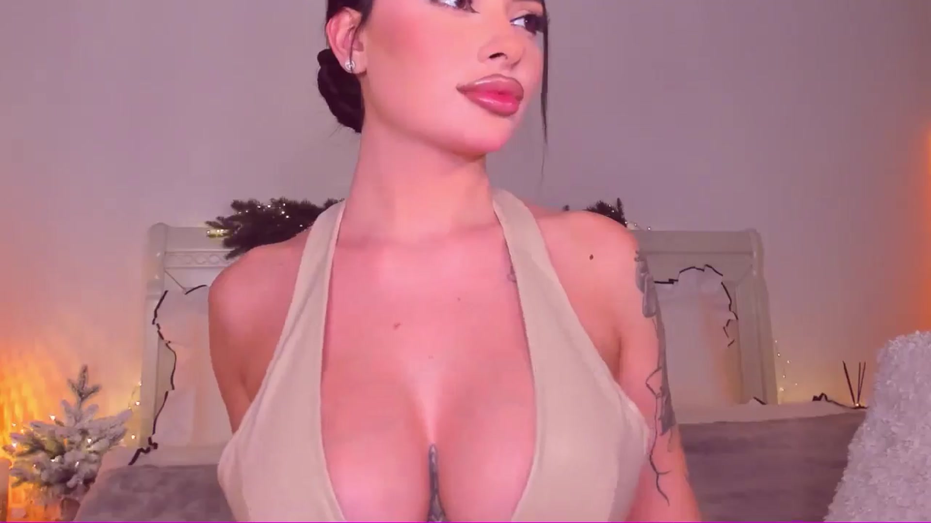 Gallery image thumbnail from Mary_Harris_'s myfreecams stream on, 01/05/2025, 19:43 image 13 of 20