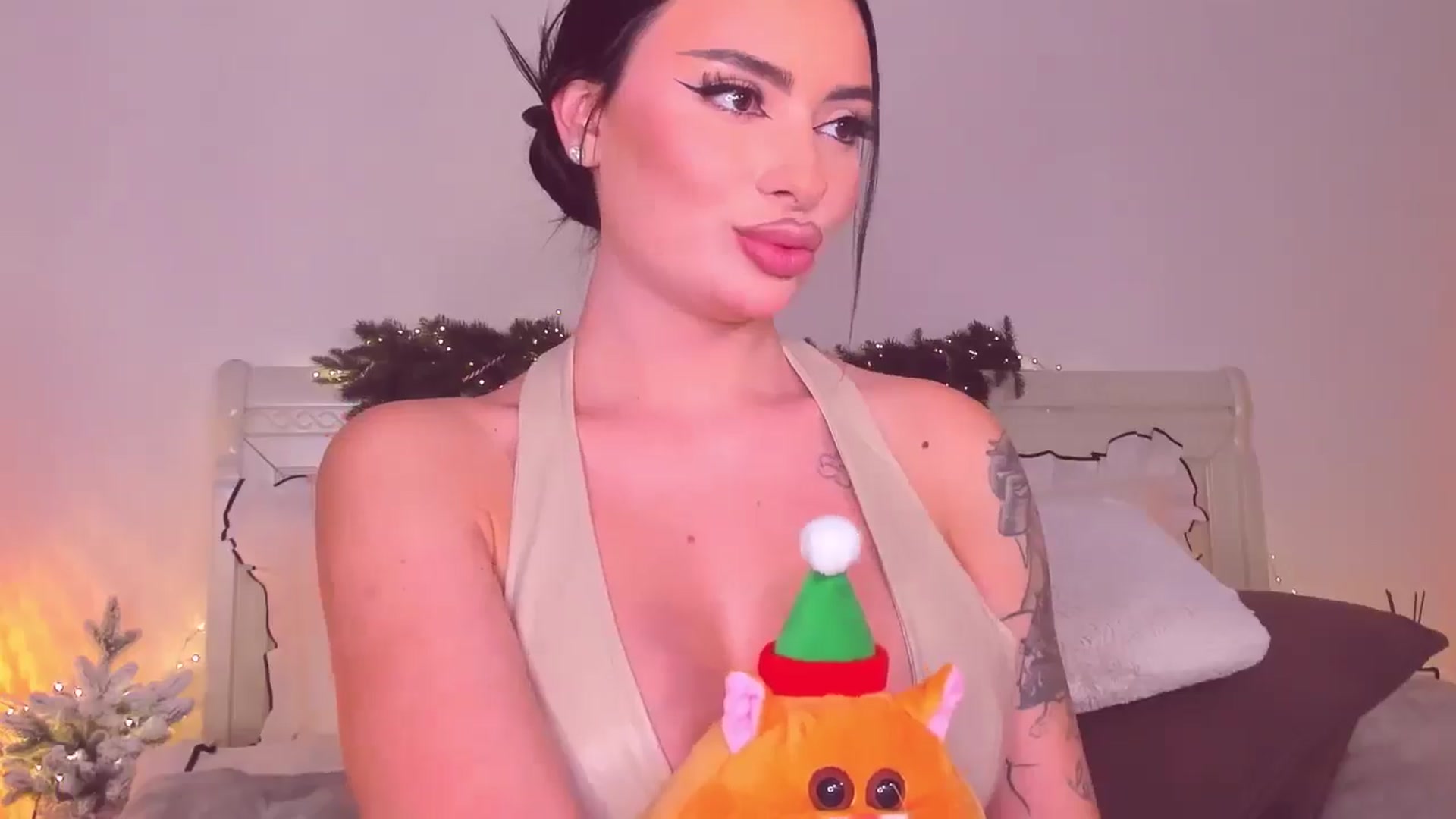 Gallery image thumbnail from Mary_Harris_'s myfreecams stream on, 01/05/2025, 22:44 image 14 of 20