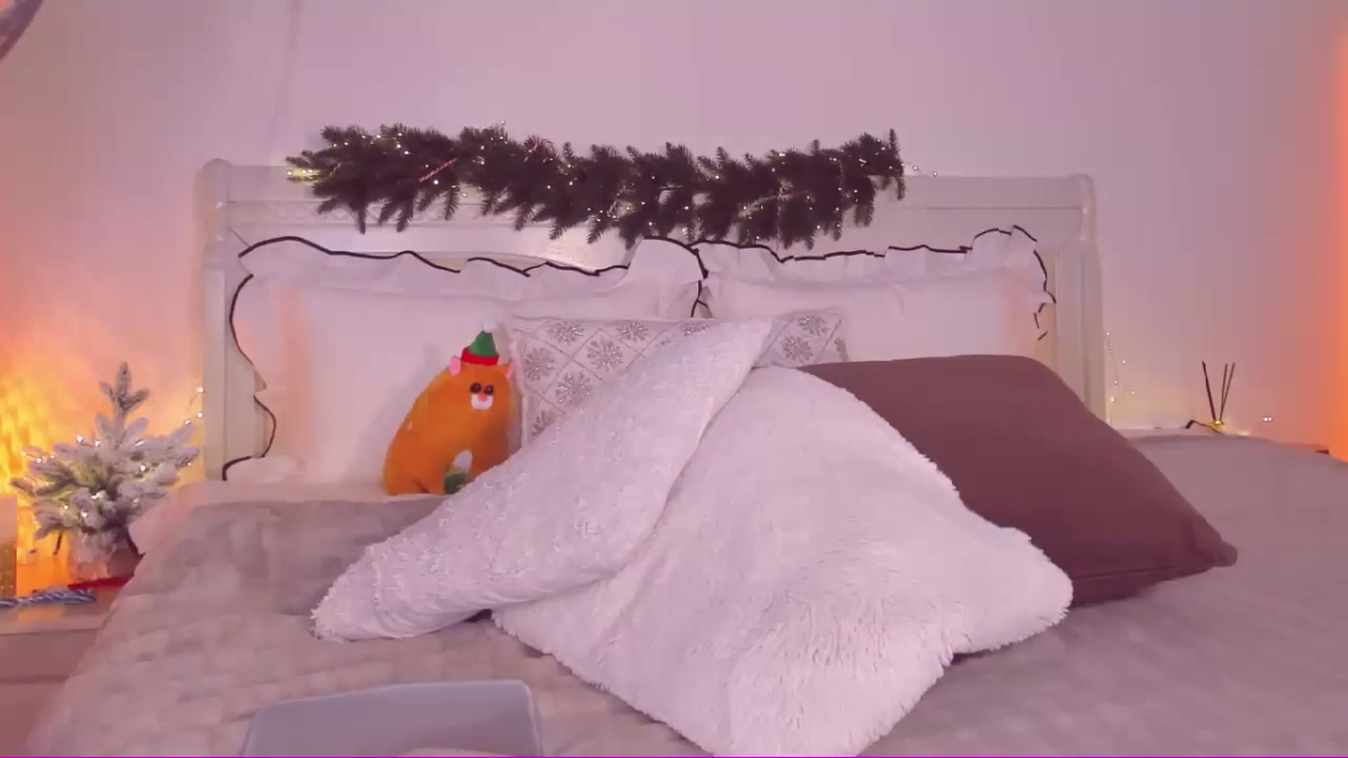 Gallery image thumbnail from Mary_Harris_'s myfreecams stream on, 01/06/2025, 18:21 image 17 of 20