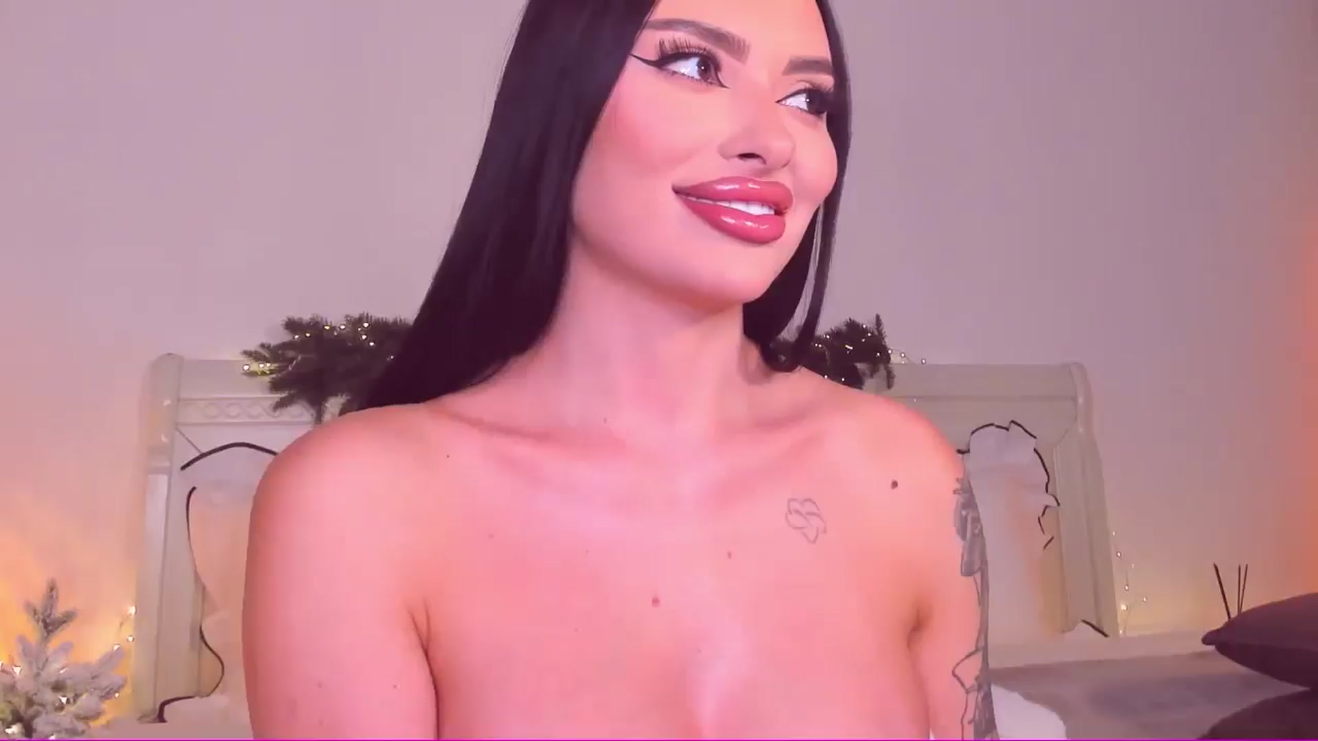 Gallery image thumbnail from Mary_Harris_'s myfreecams stream on, 01/07/2025, 18:51 image 8 of 20