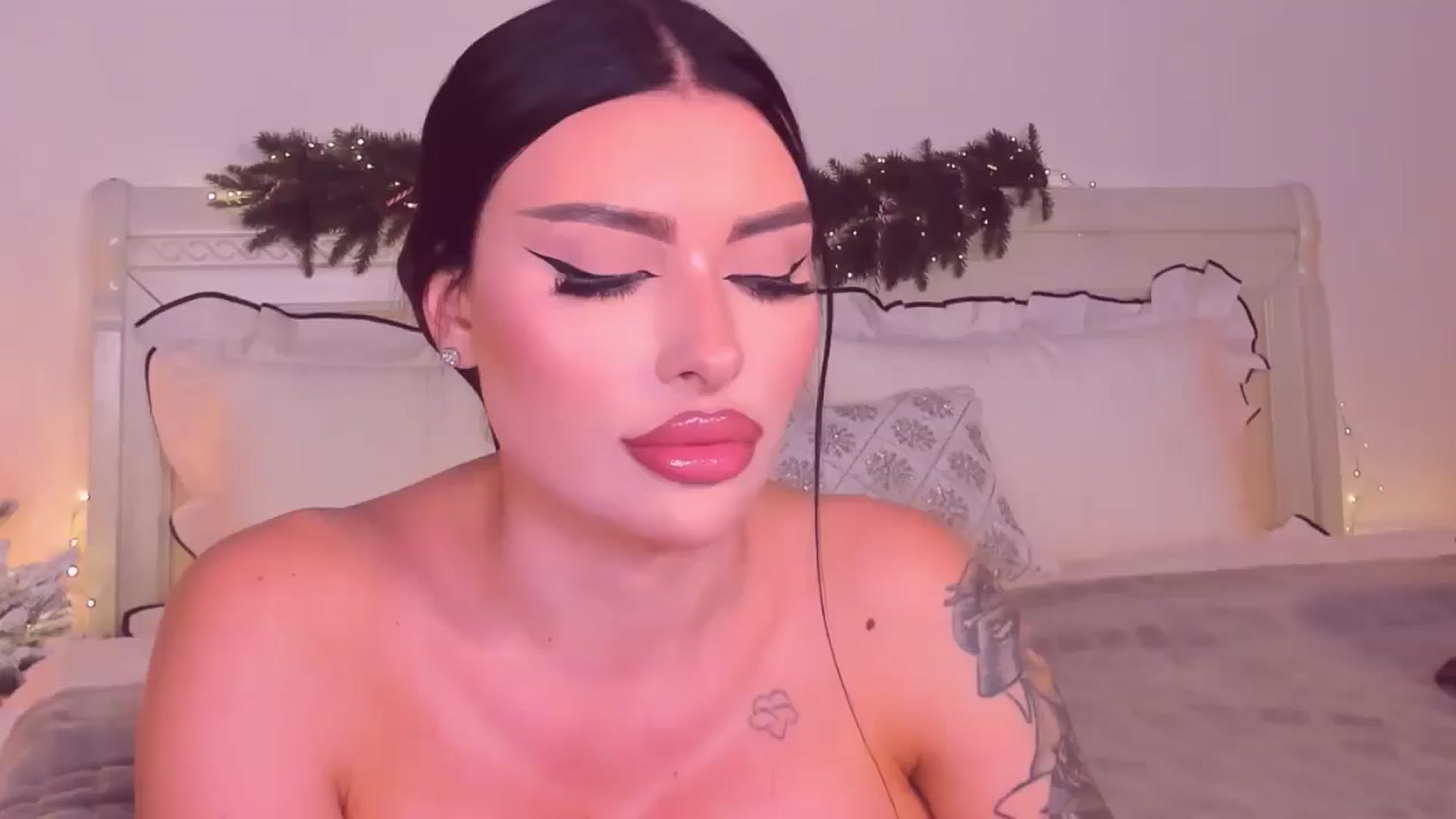 Gallery image thumbnail from Mary_Harris_'s myfreecams stream on, 01/07/2025, 20:07 image 4 of 20