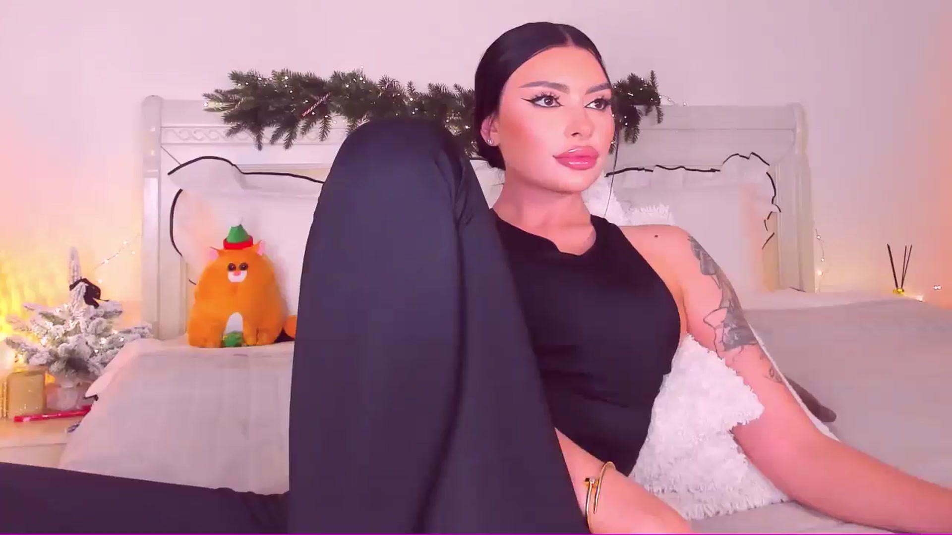 Gallery image thumbnail from Mary_Harris_'s myfreecams stream on, 01/16/2025, 15:22 image 2 of 20