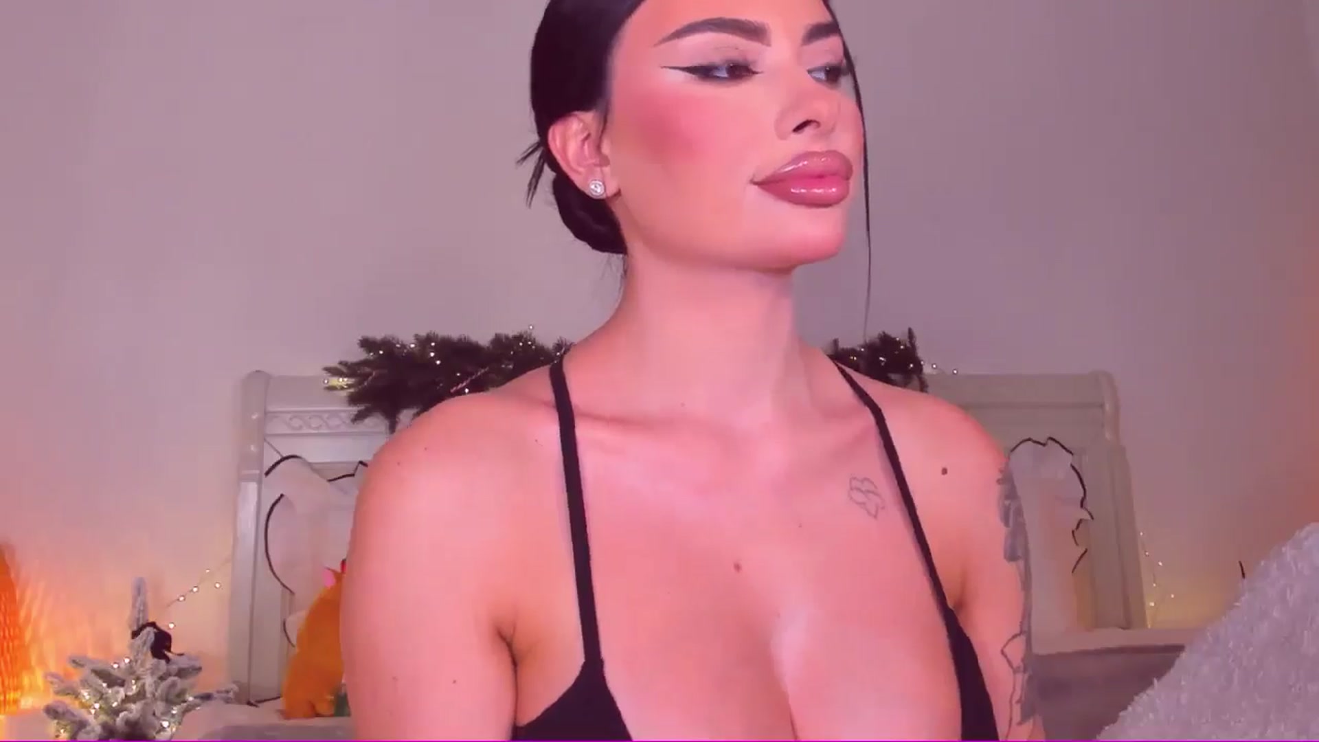 Gallery image thumbnail from Mary_Harris_'s myfreecams stream on, 01/17/2025, 11:04 image 3 of 20