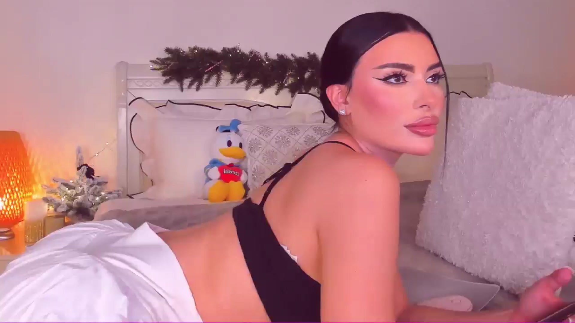 Gallery image thumbnail from Mary_Harris_'s myfreecams stream on, 01/17/2025, 11:41 image 5 of 20