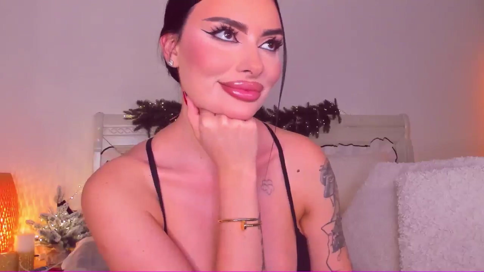 Gallery image thumbnail from Mary_Harris_'s myfreecams stream on, 01/17/2025, 17:28 image 14 of 20