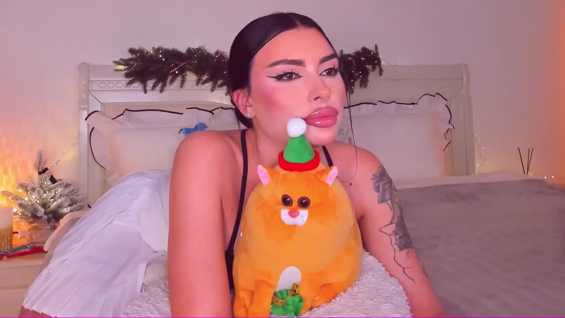 Gallery image thumbnail from Mary_Harris_'s myfreecams stream on, 01/17/2025, 19:55 image 17 of 20