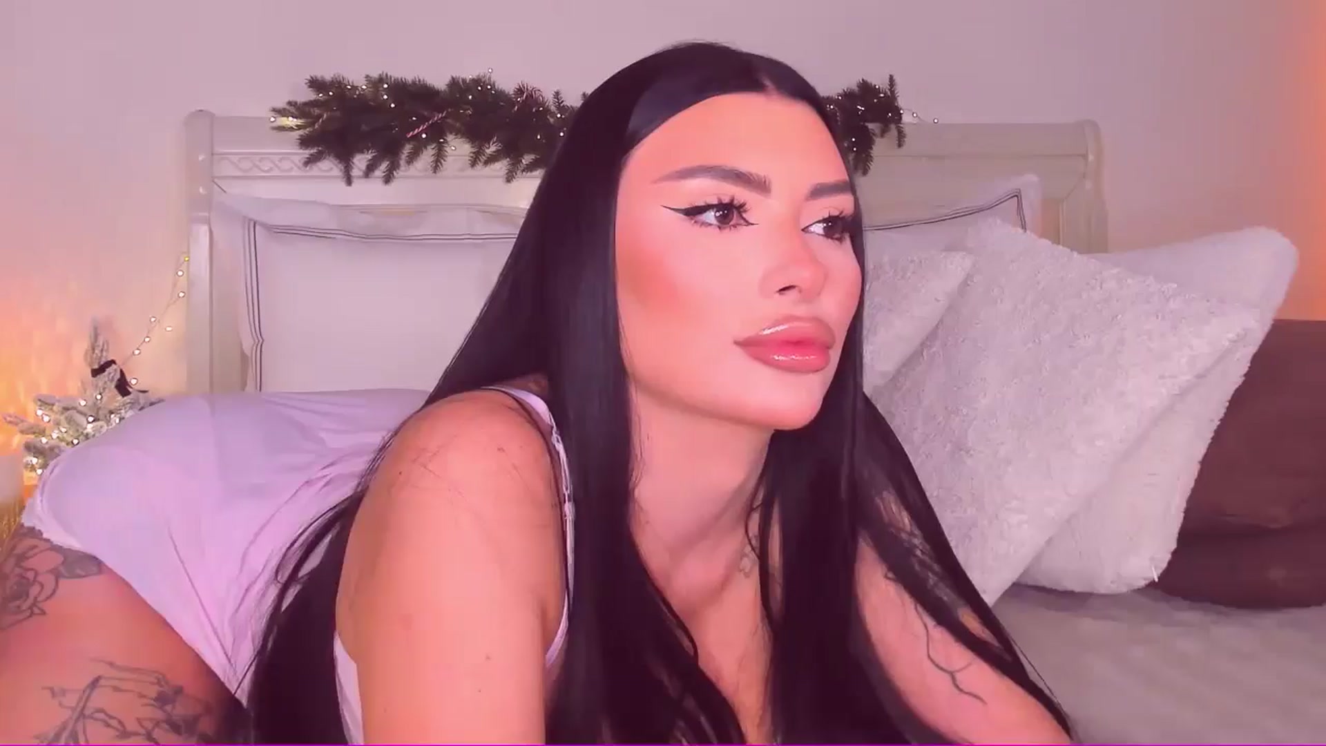 Gallery image thumbnail from Mary_Harris_'s myfreecams stream on, 01/18/2025, 14:47 image 11 of 20
