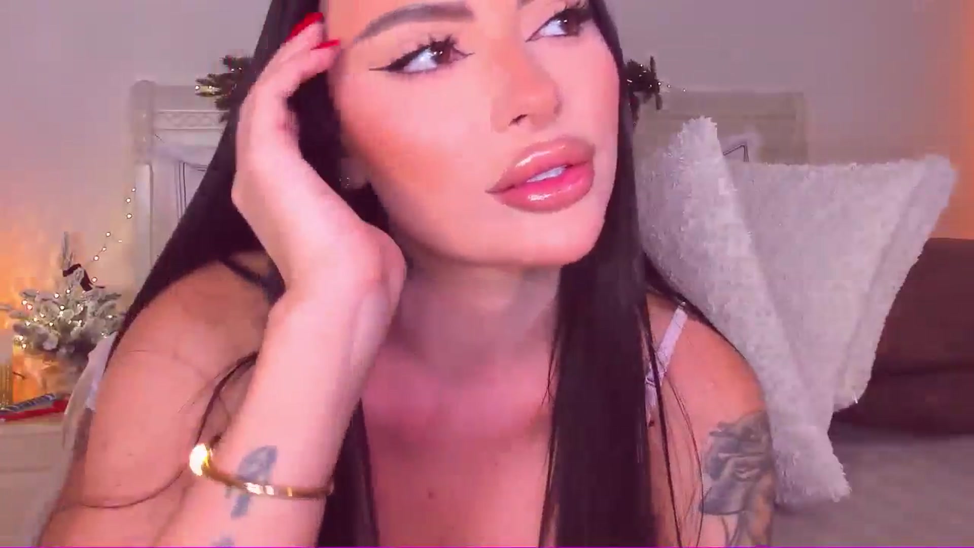Gallery image thumbnail from Mary_Harris_'s myfreecams stream on, 01/18/2025, 14:47 image 5 of 20